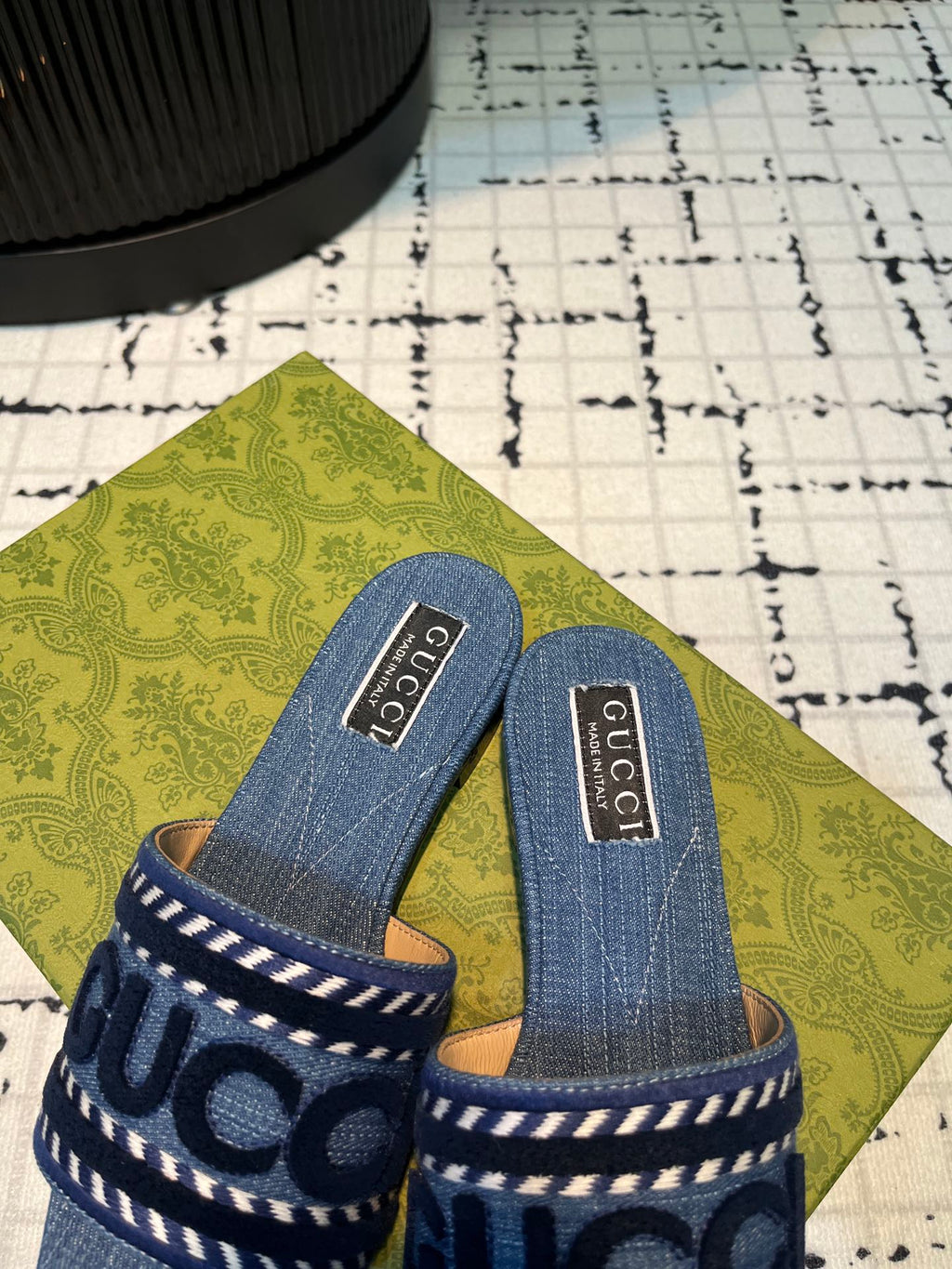 GUCCI SLIDE SANDAL WITH  SCRIPT AEGEAN DENIM