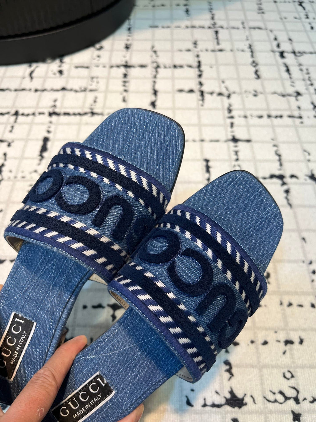 GUCCI SLIDE SANDAL WITH  SCRIPT AEGEAN DENIM