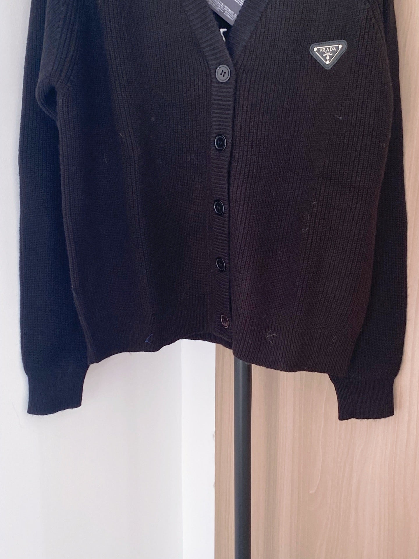 PRADA 25S CARDIGAN 397