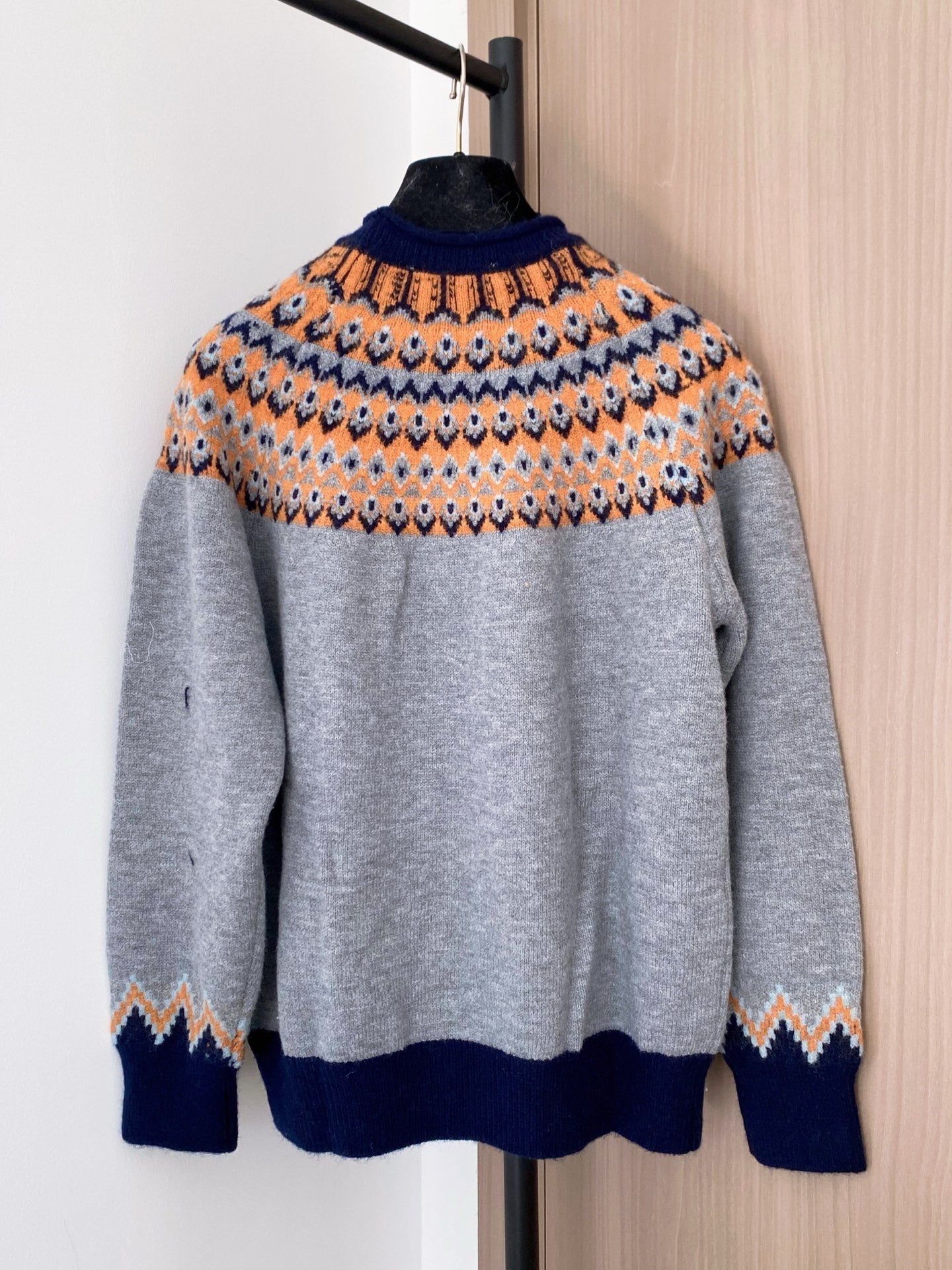 MIUMIU SWEATER STYLE 708