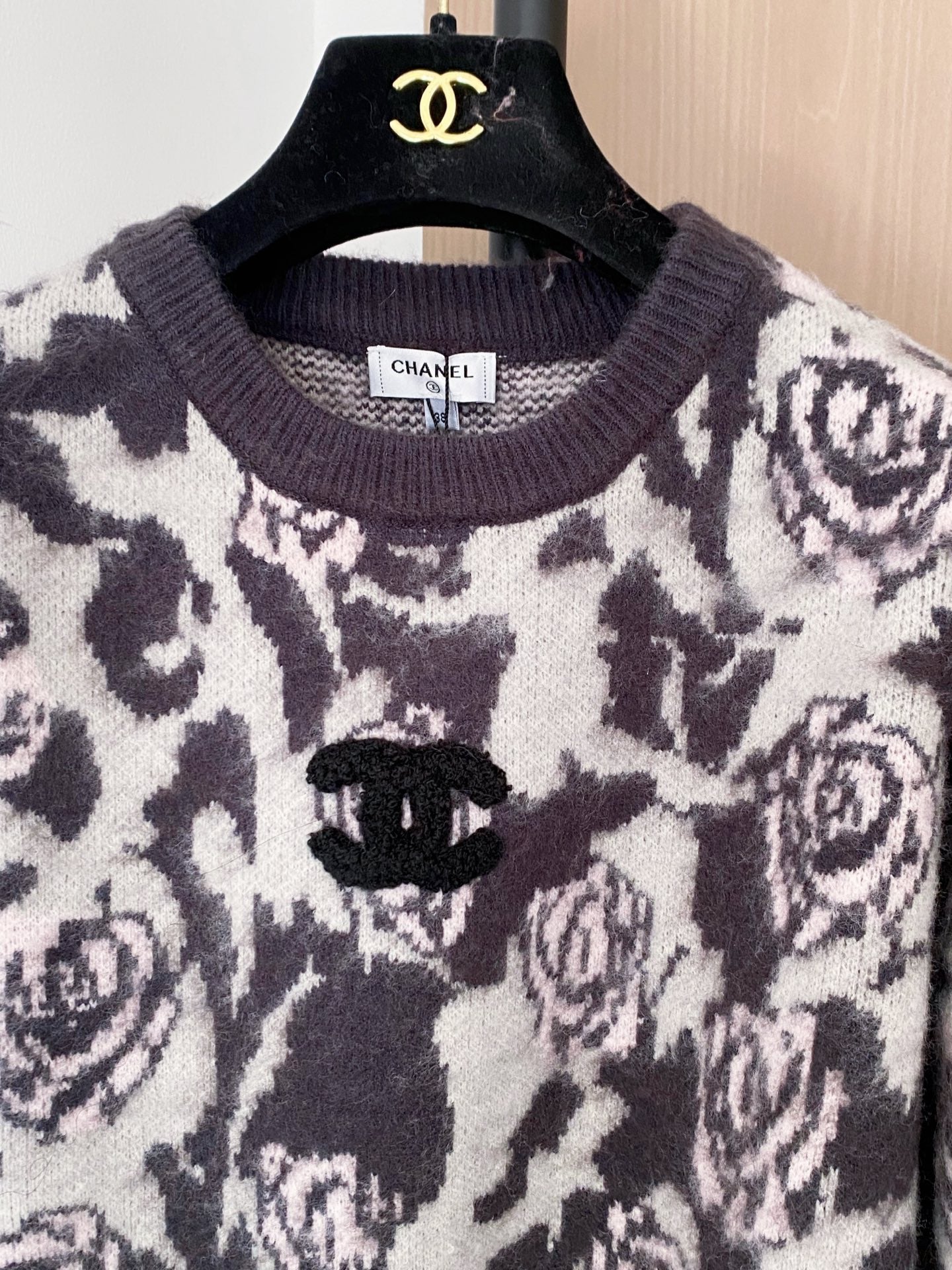CHANEL 26S CREW NECK SWEATER 785