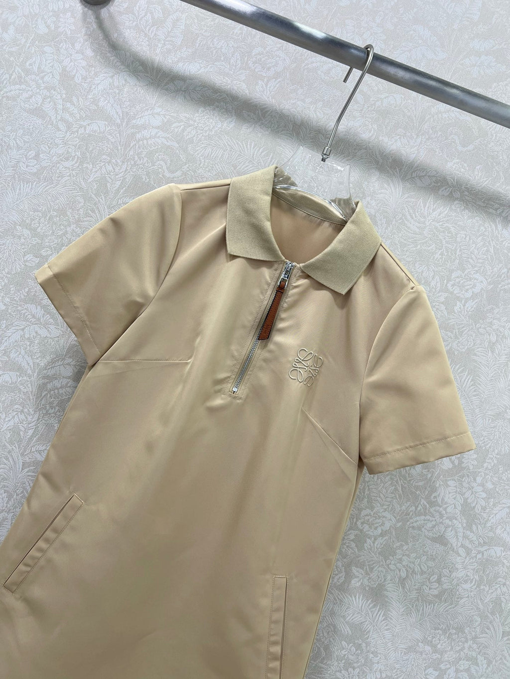 LOEWE SHORT-SLEEVE SHIFT DRESS WITH SIDE POCKETS