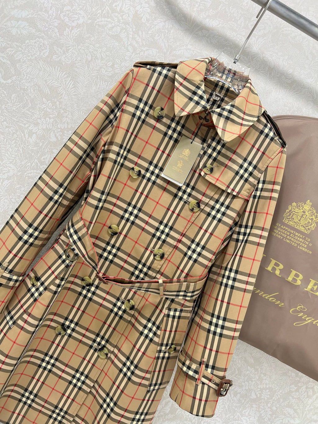 BURBERRY PLAID TRENCH COAT 275085