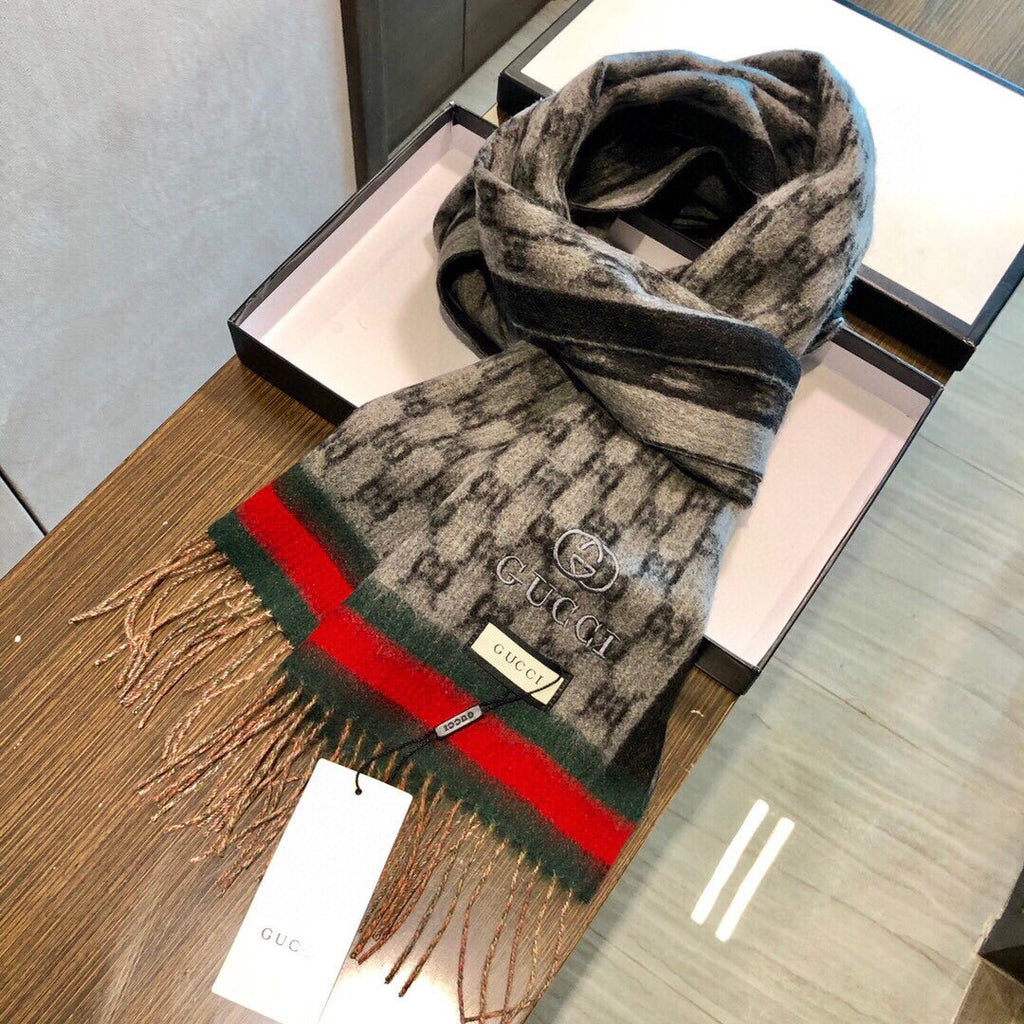 GUCCI SCARF 180 CM IN MONOGRAM MEDIUM BROWN CASHMERE 405327