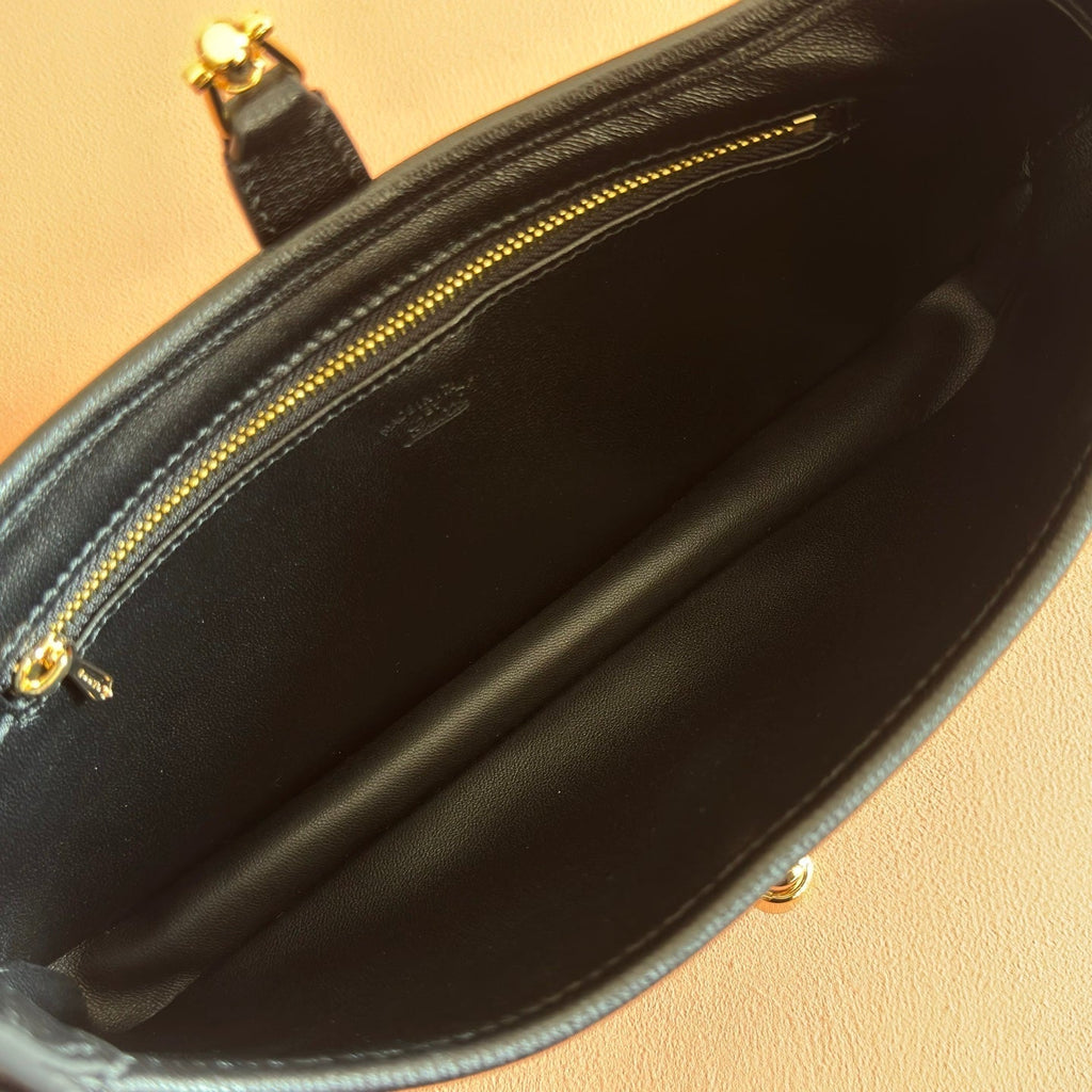 GUCCI 26S JACKIE SLIM SHOULDER BAG 27 IN BLACK CALFSKIN