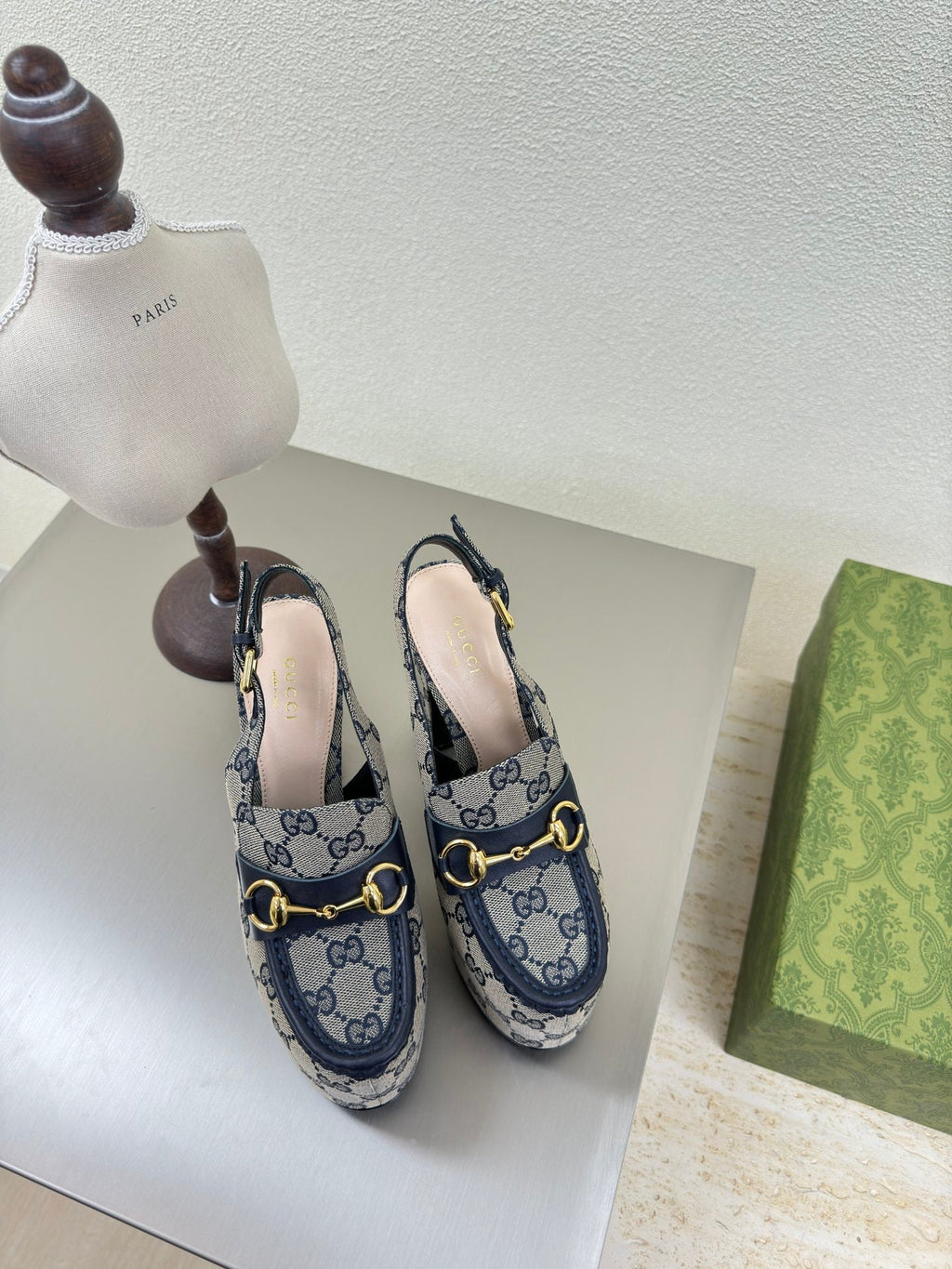 GUCCI WOMEN'S HORSEBIT PLATFORM LOAFER SLINGBACK IN BEIGE AND BLUE CANVAS