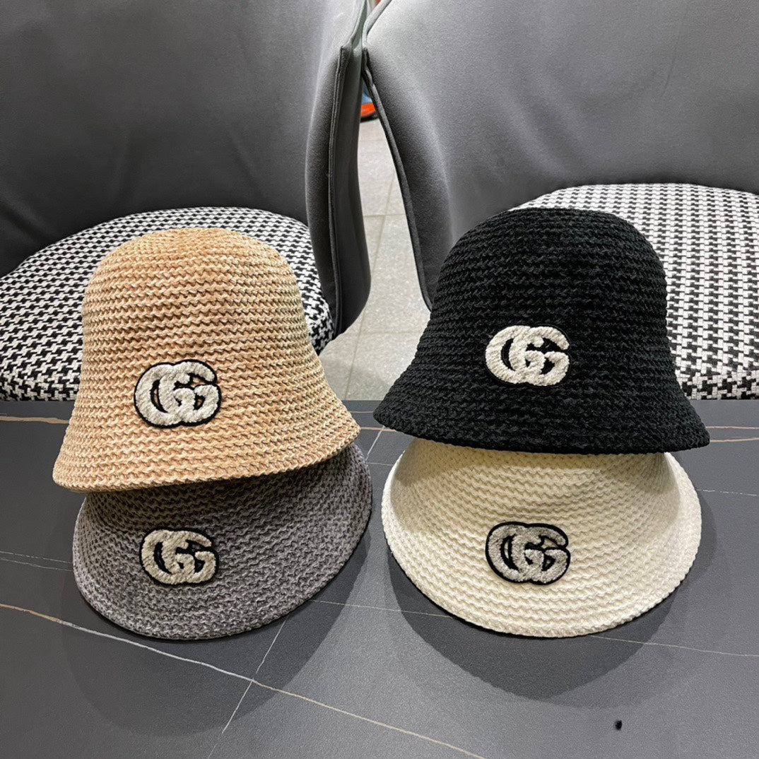 GUCCI BUCKET HAT IN BLACK WOOL 389114
