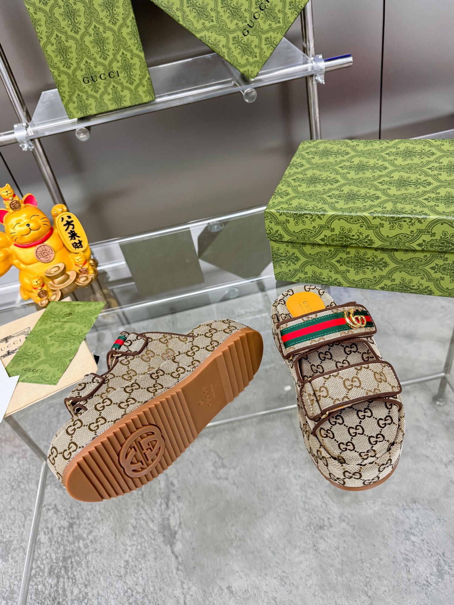 GUCCI SANDALS 22 IN BEIGE FABRIC WITH GOLD HARDWARE