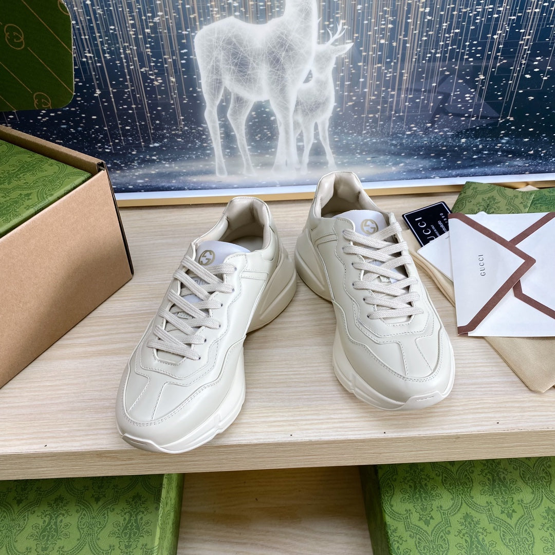 GUCCI COUPLE TRAINER WHITE CALFSKIN WITH CAPYBARA ICON