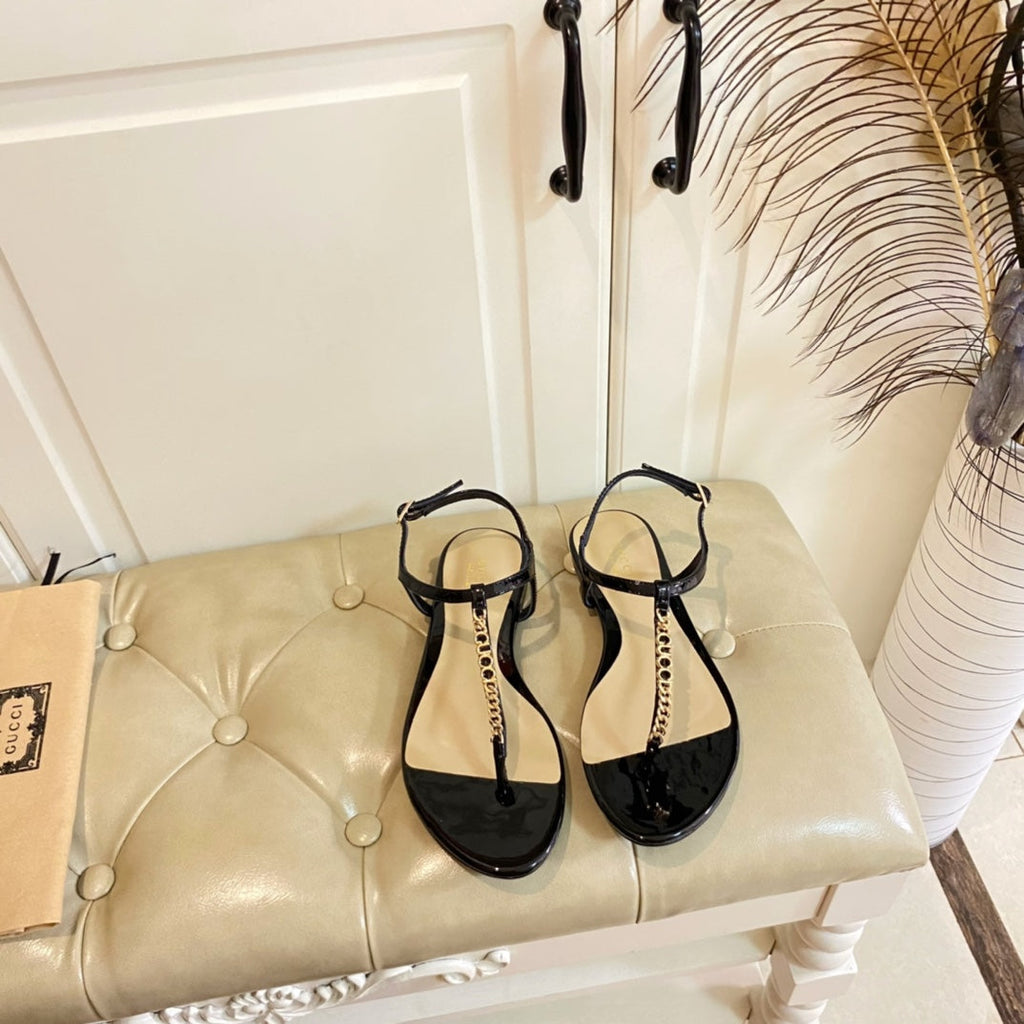 GUCCI SIGNORINA THONG SANDALS IN BLACK MIX BEIGE SHEEPSKIN
