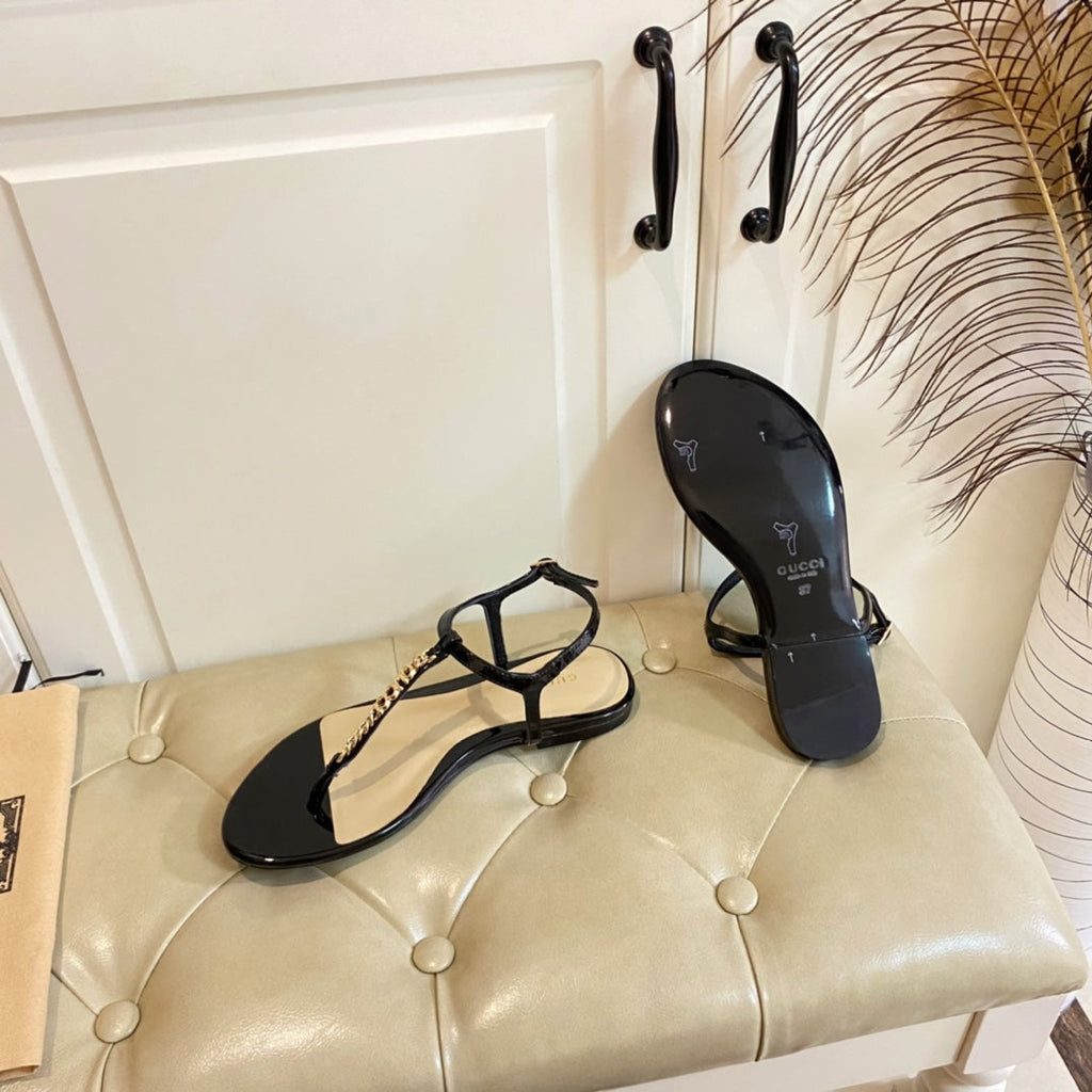 GUCCI SIGNORINA THONG SANDALS IN BLACK MIX BEIGE SHEEPSKIN