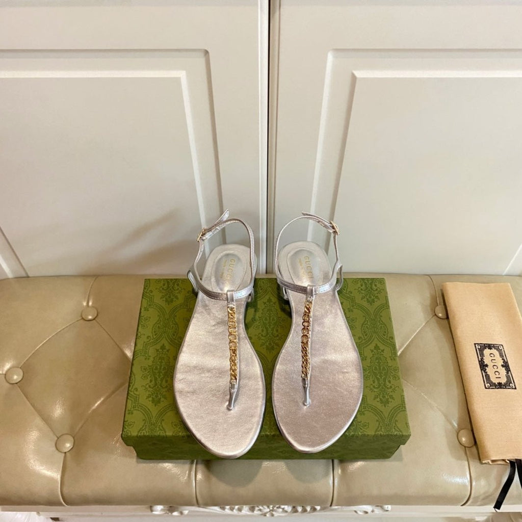 GUCCI SIGNORINA THONG SANDALS IN SILVER SHEEPSKIN