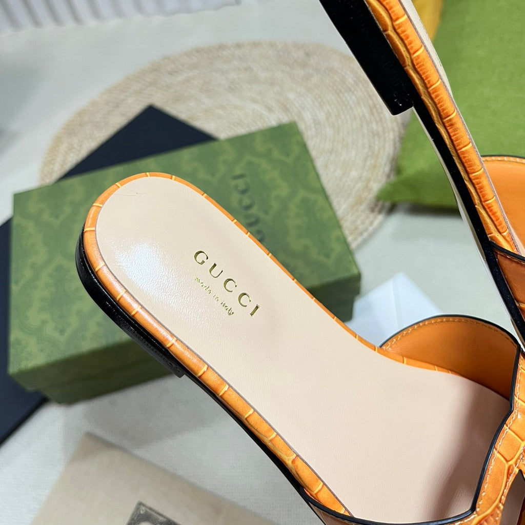 GUCCI Cut Out Slide Sandals Gingerbread Brown