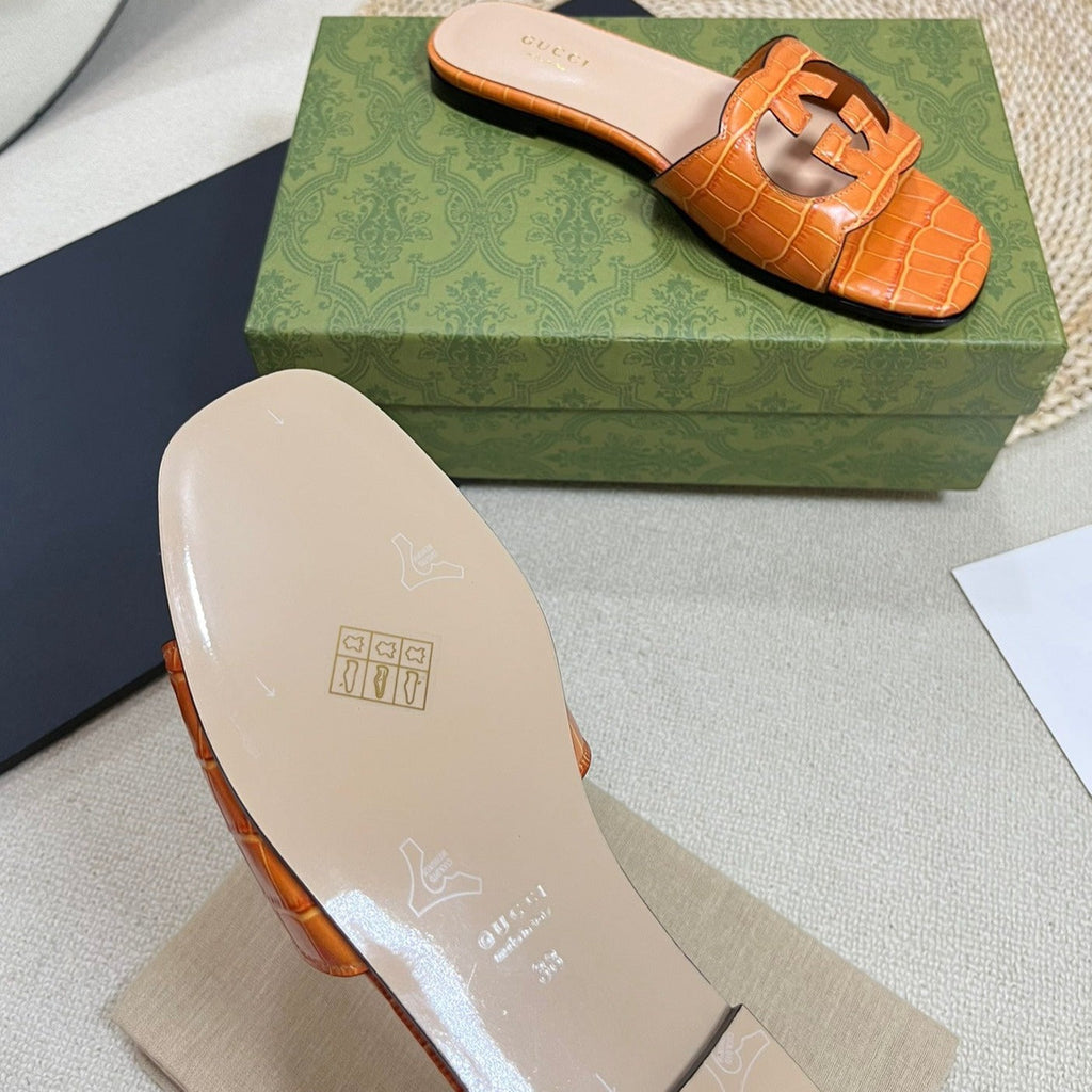 GUCCI Cut Out Slide Sandals Gingerbread Brown