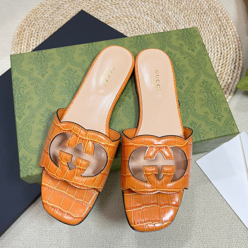 GUCCI Cut Out Slide Sandals Gingerbread Brown