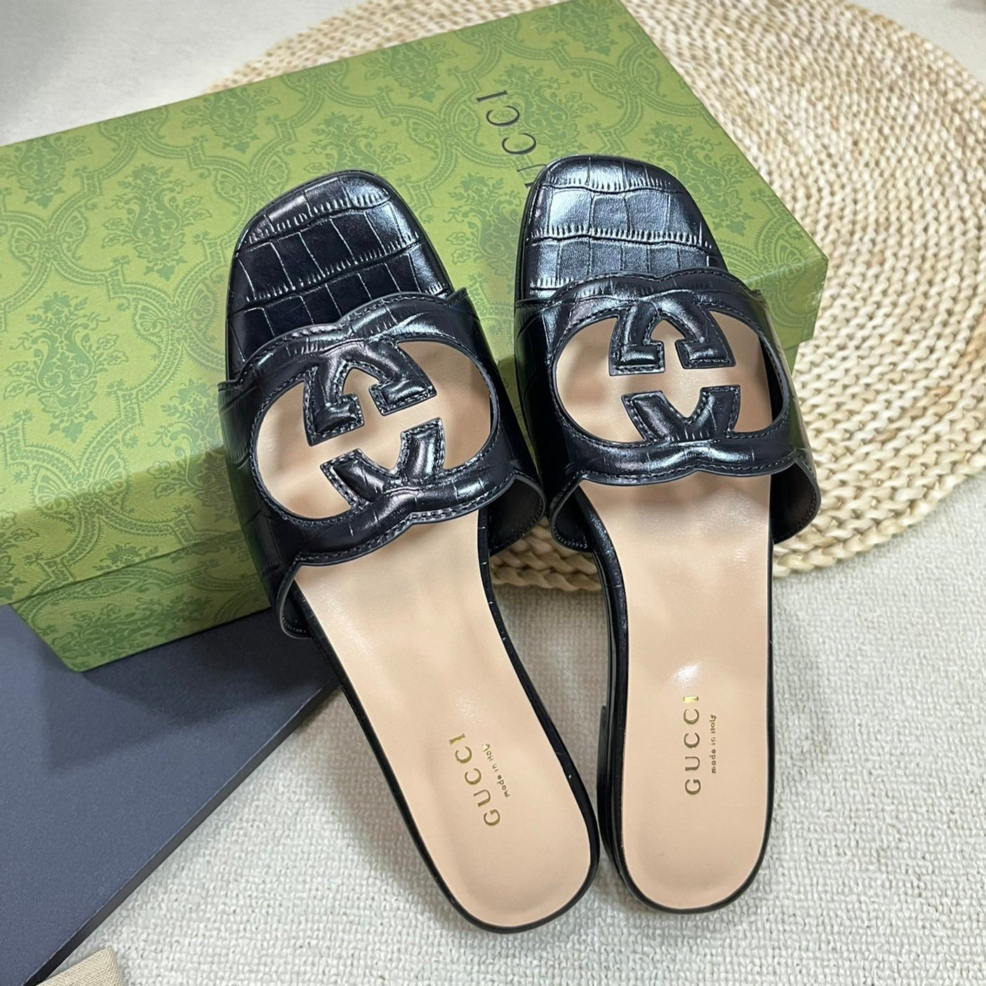GUCCI Cut Out Slide Sandals Black