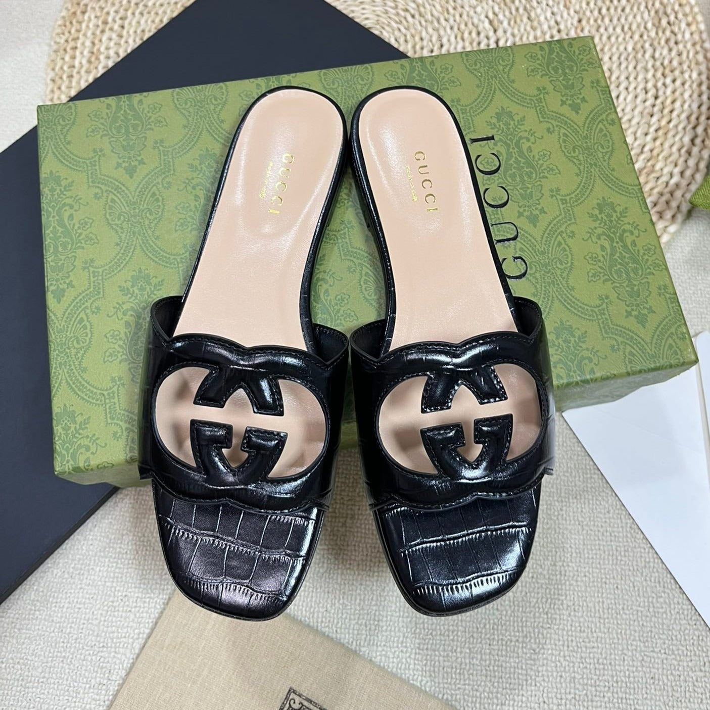GUCCI Cut Out Slide Sandals Black