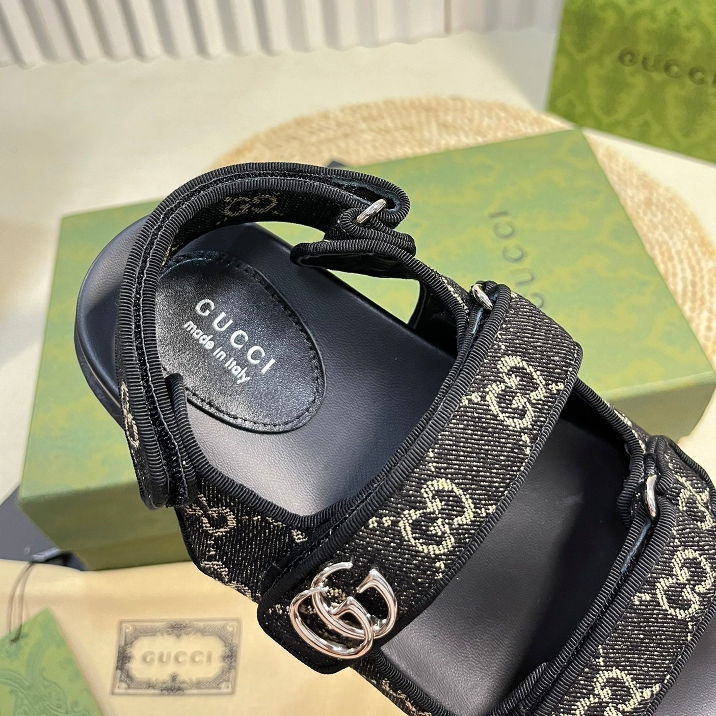 GUCCI Sandal With Double G Black Caro