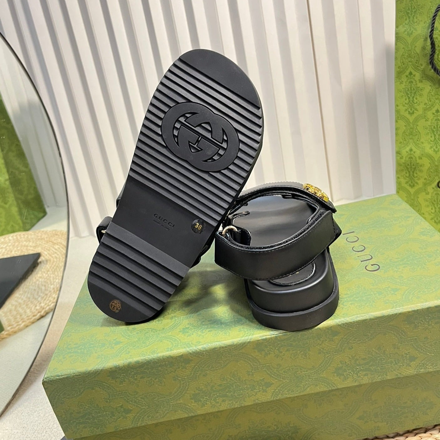 GUCCI Sandal With Double G Black
