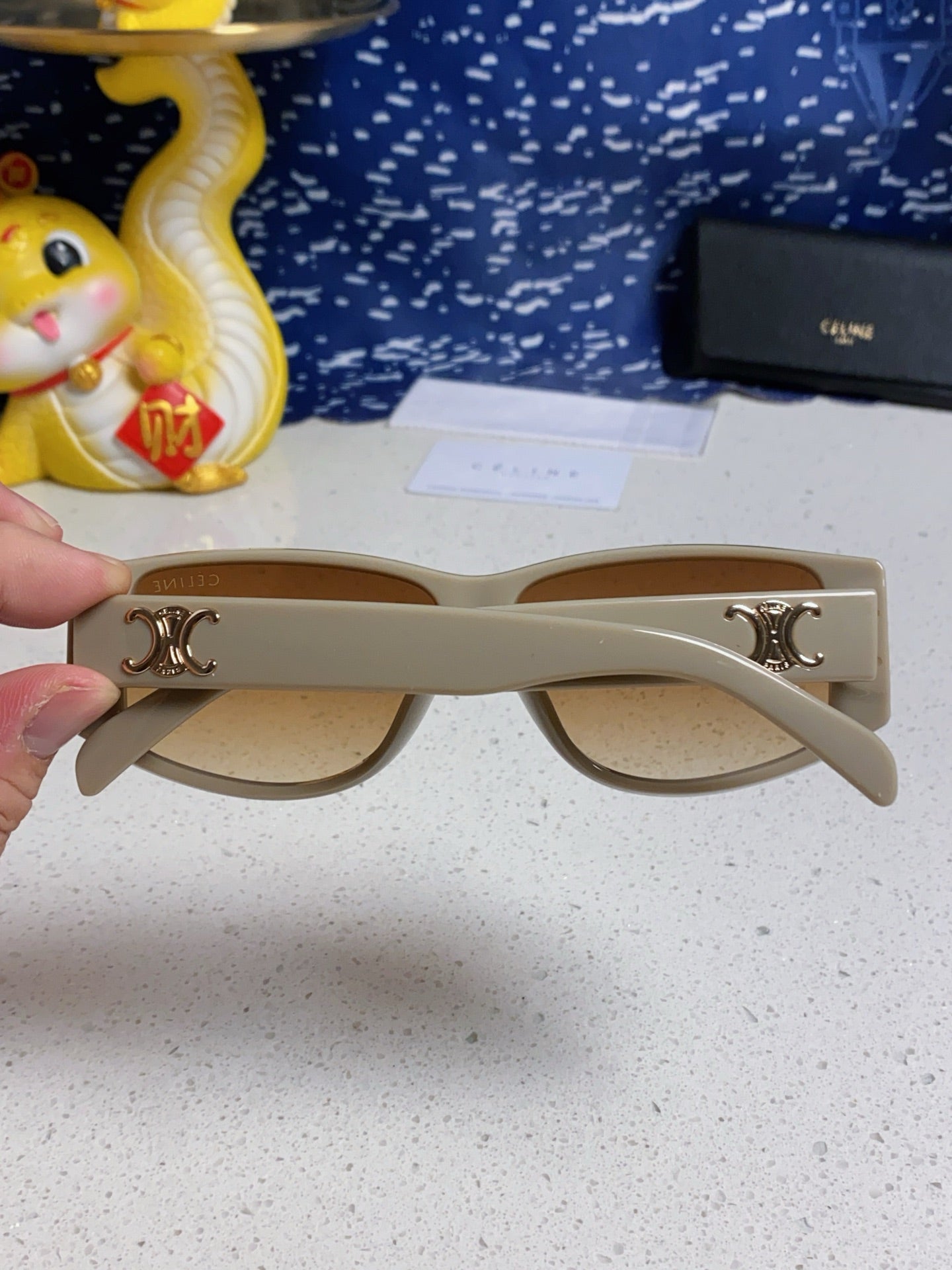 CELINE TRIOMPHE SUNGLASS 533218 IN IVORY ACETATE CAMEL LENSES