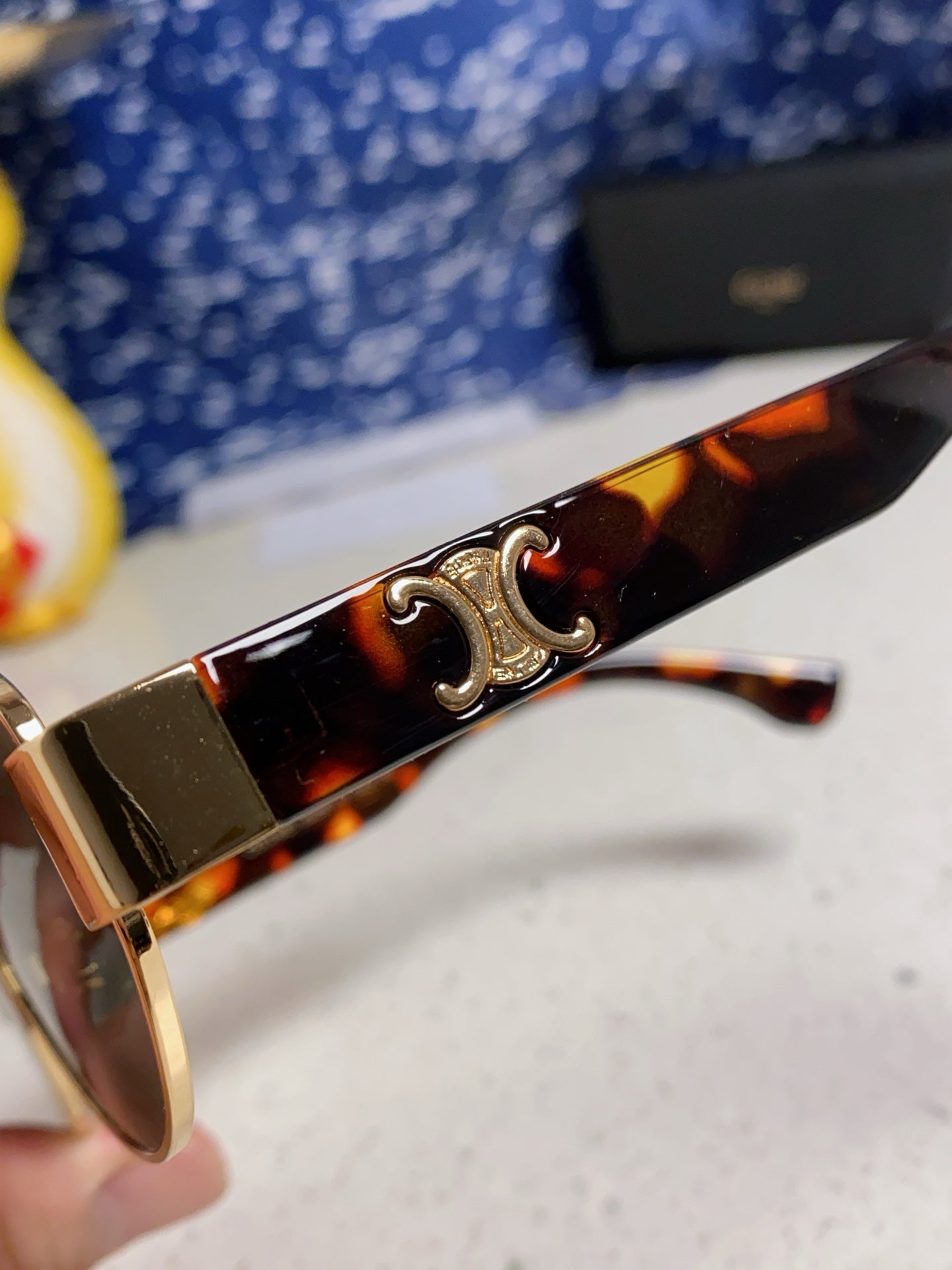 CELINE TRIOMPHE SUNGLASS 538531 IN HAVANA ACETATE BLACK LENSES
