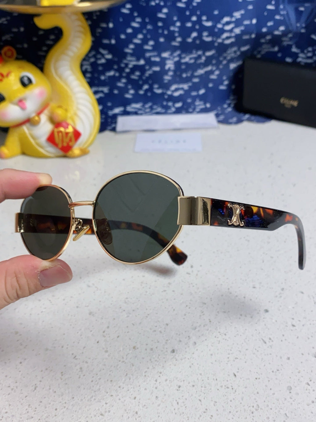 CELINE TRIOMPHE SUNGLASS 538531 IN HAVANA ACETATE BLACK LENSES