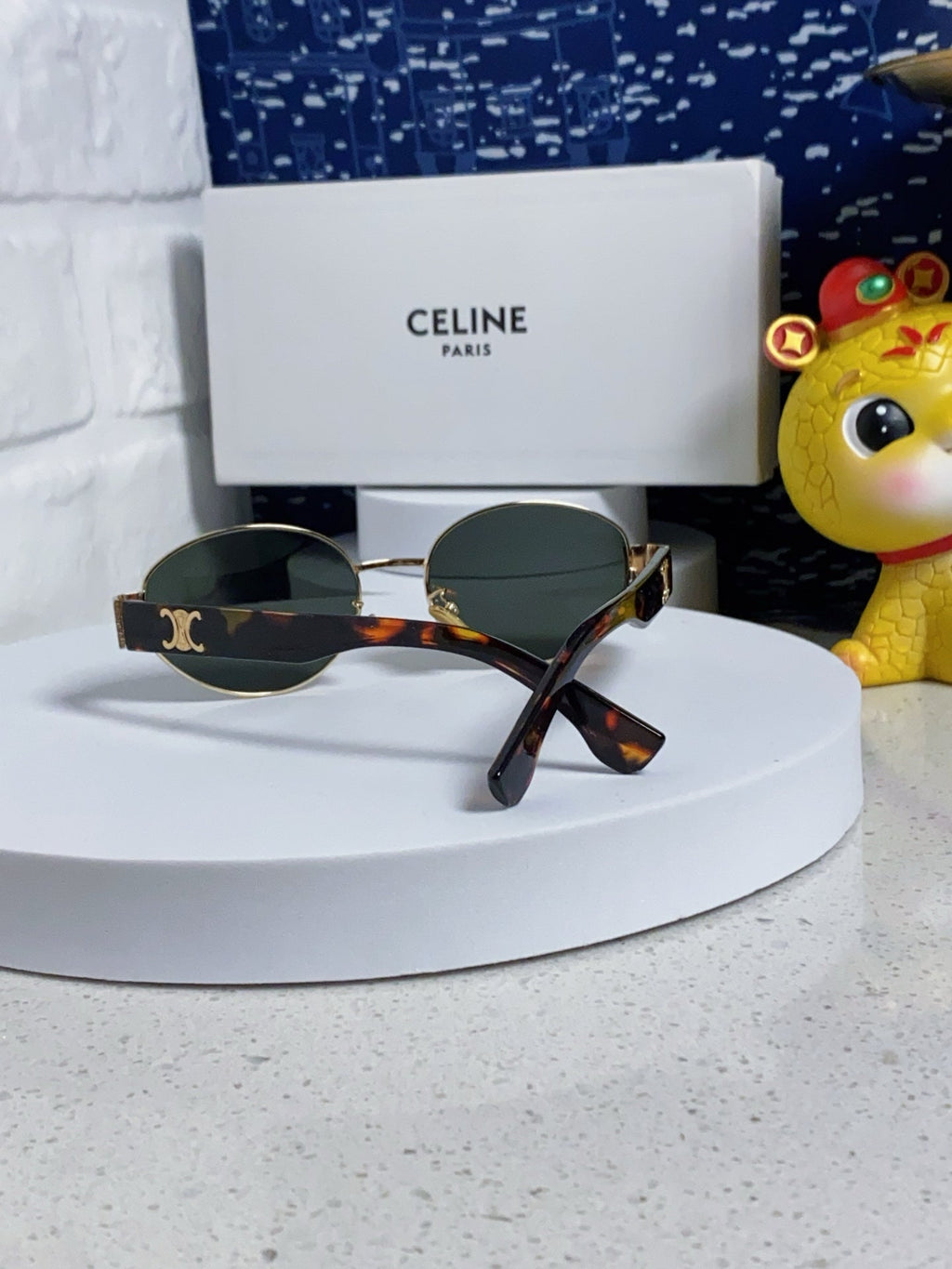 CELINE TRIOMPHE SUNGLASS 538531 IN HAVANA ACETATE BLACK LENSES