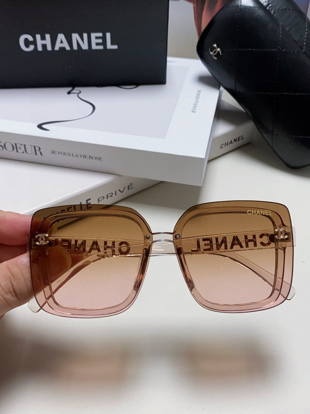 CHANEL SQUARE SUNGLASSES 638796 IN ACETATE