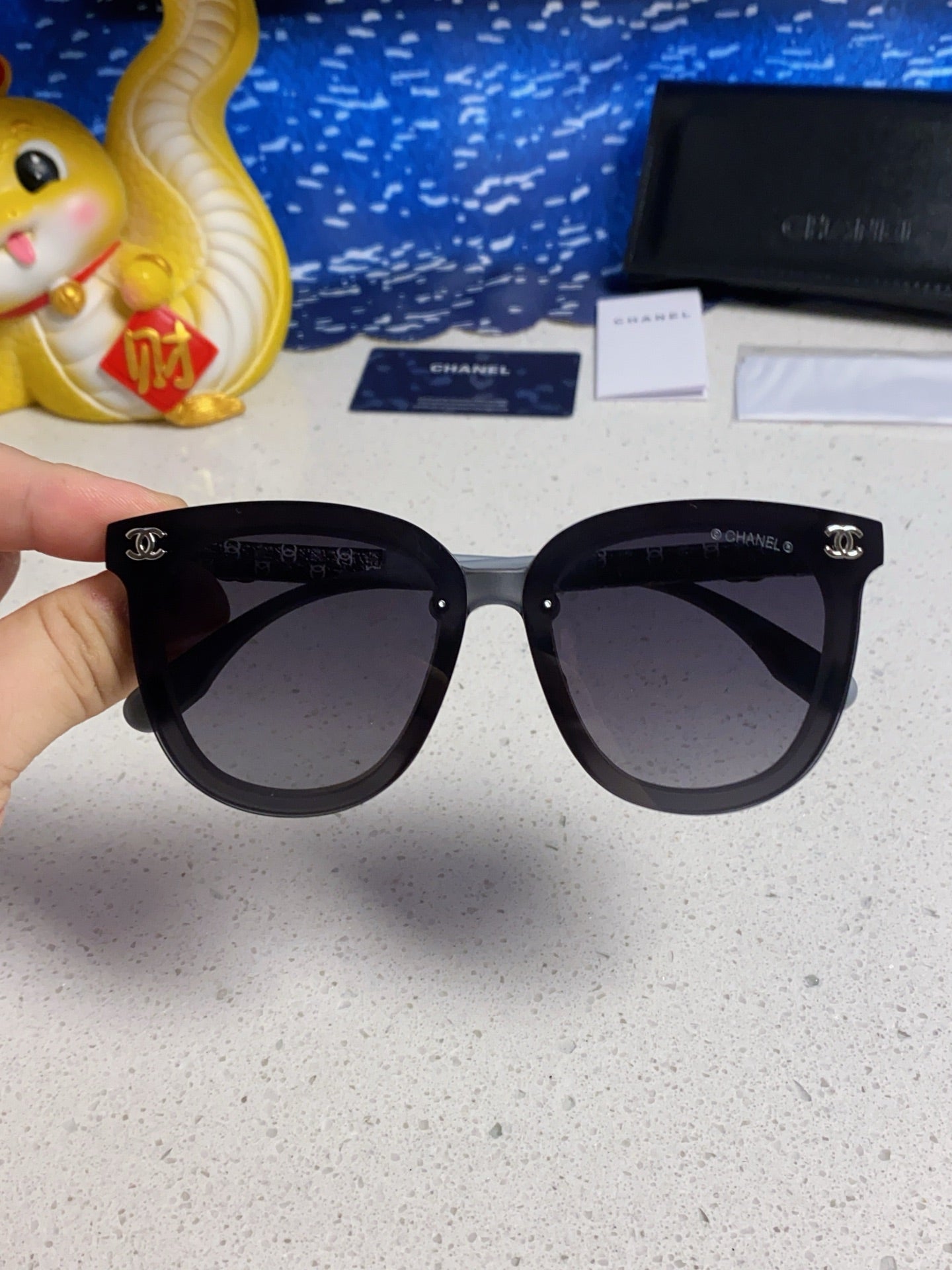 CHANEL BROWNLINE SUNGLASSES 638935 IN GRAY ACETATE