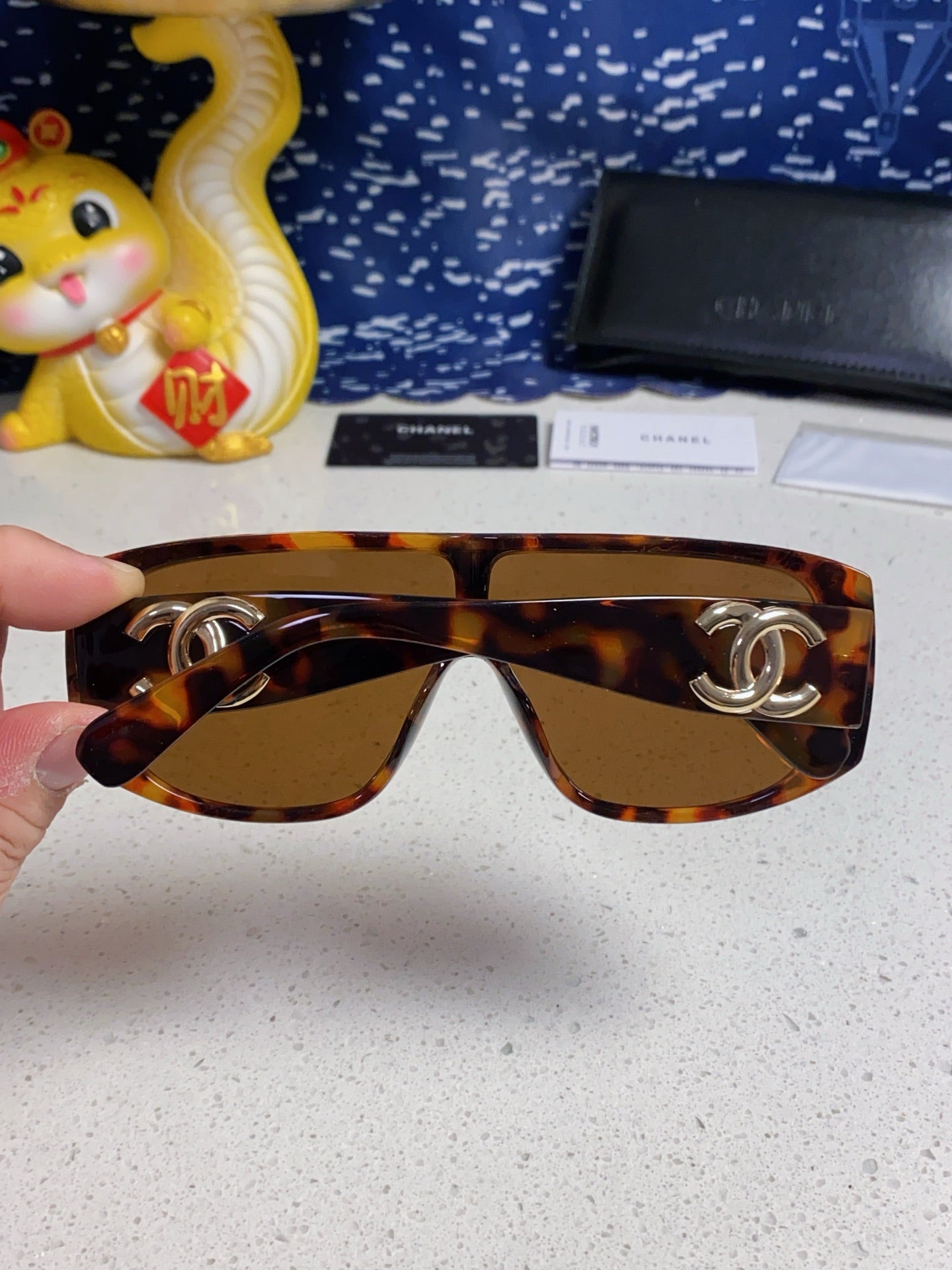 CHANEL SQUARE SUNGLASSES CH5495 IN HAVANA ACETATE BROWN LENSES