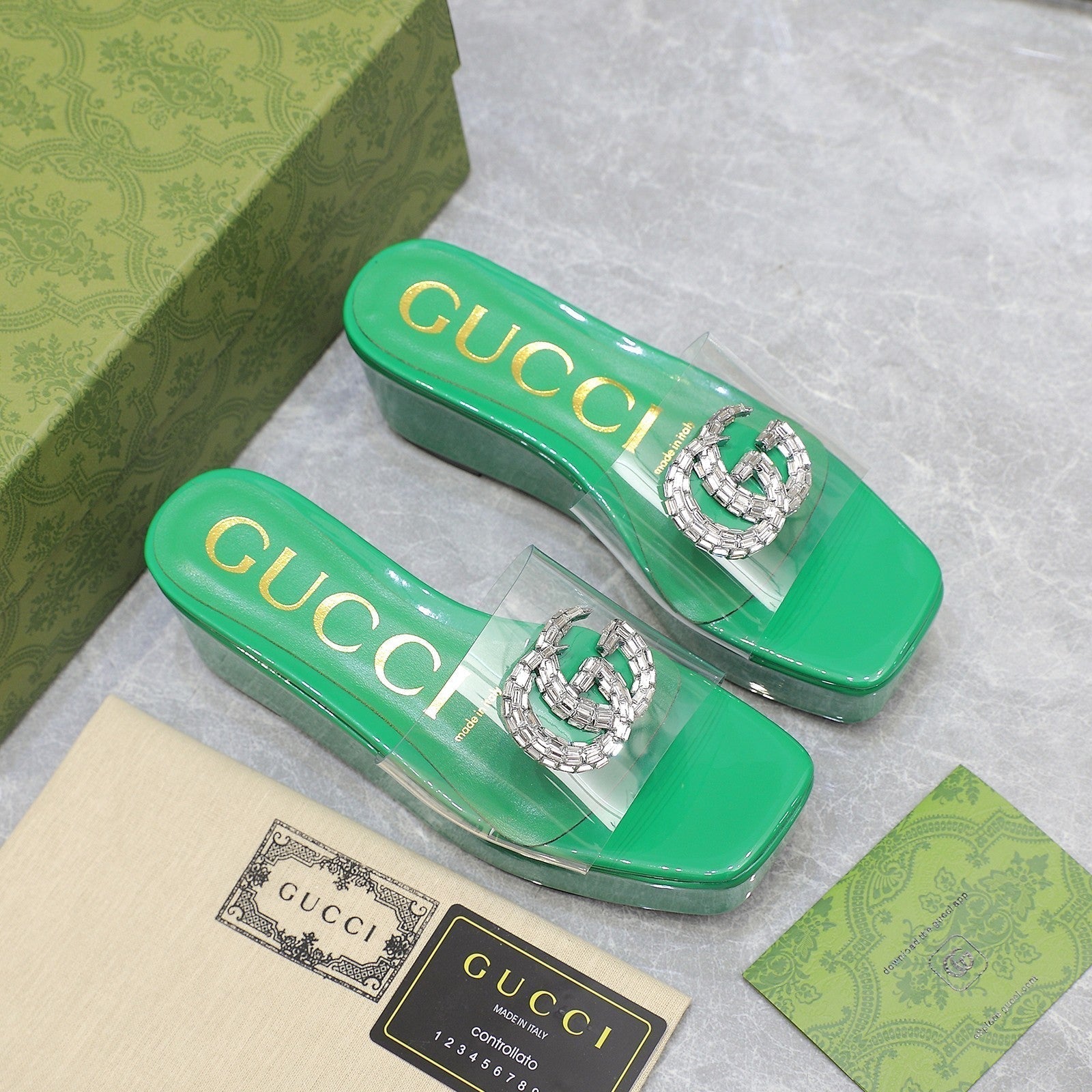 GUCCI HIGH WEDGE PLATFORM WITH DOUBLE G IN GREEN GLOSSY CALFSKIN