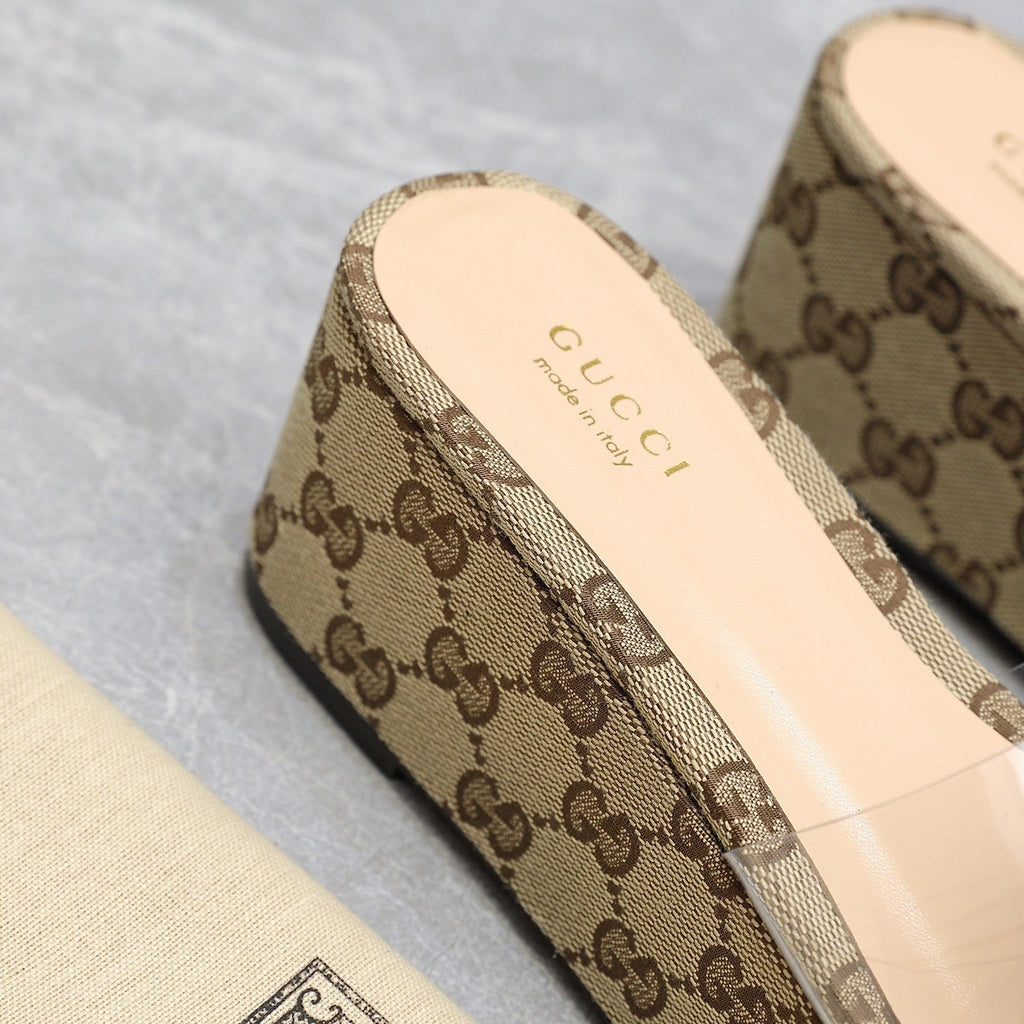 GUCCI HIGH WEDGE PLATFORM IN CAMEL BEIGE CANVAS WITH DOUBLE CRYSTAL G BUCKLE