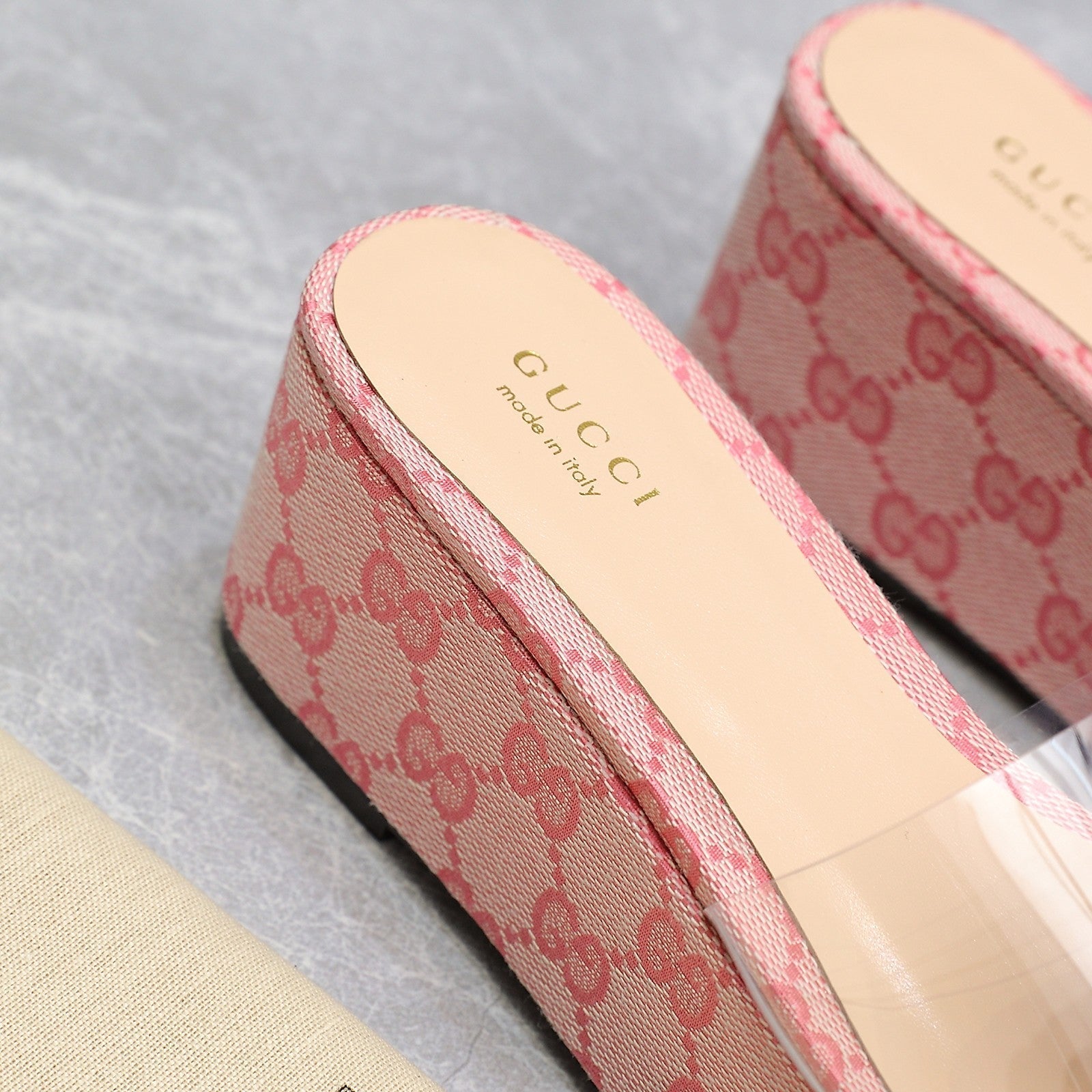 GUCCI HIGH WEDGE PLATFORM IN LIGHT PINK CANVAS WITH DOUBLE CRYSTAL G BUCKLE