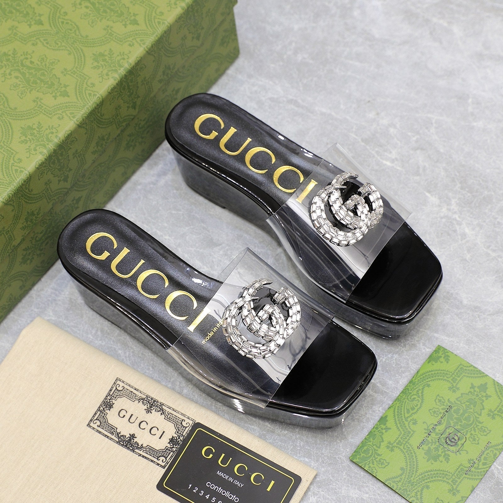 GUCCI HIGH WEDGE PLATFORM IN BLACK GLOSSY CALFSKIN WITH DOUBLE CRYSTAL G BUCKLE