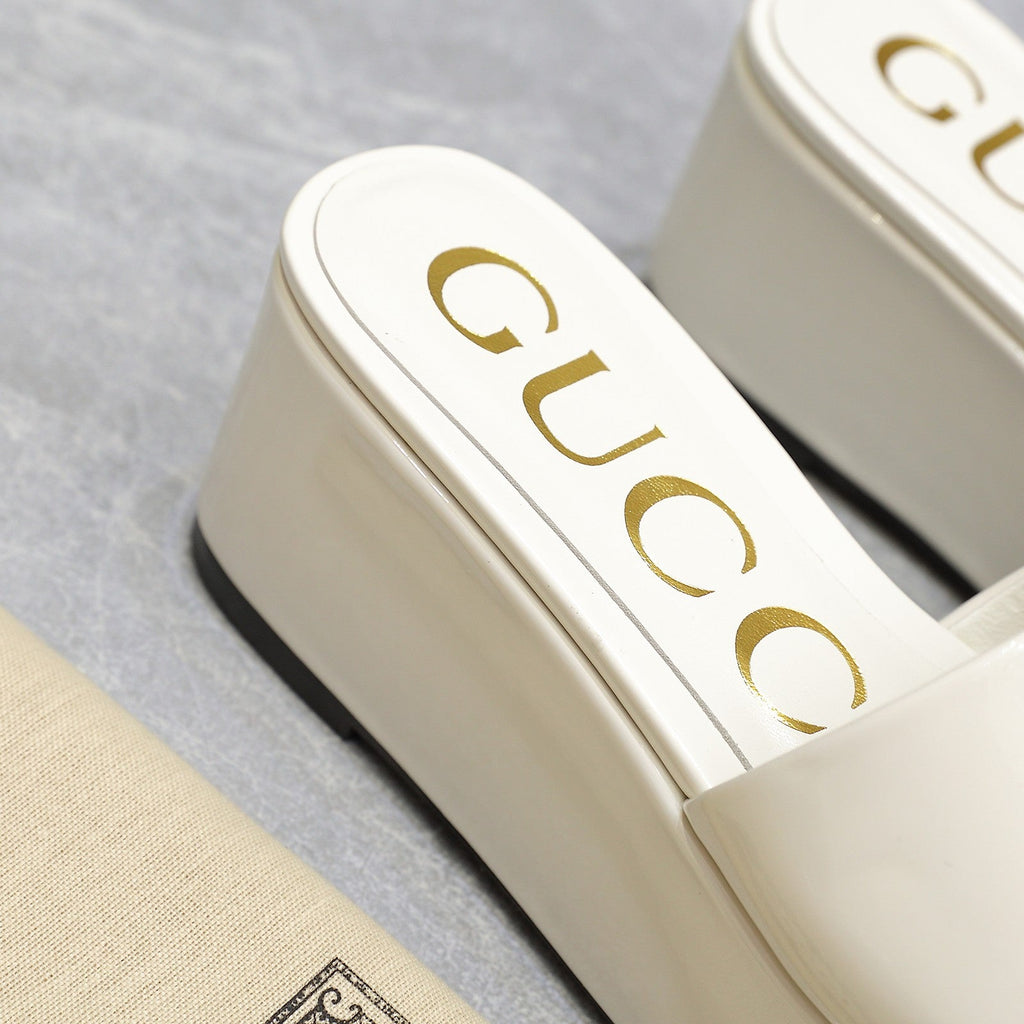 GUCCI HIGH WEDGE PLATFORM WITH DOUBLE G IN WHITE GLOSSY CALFSKIN