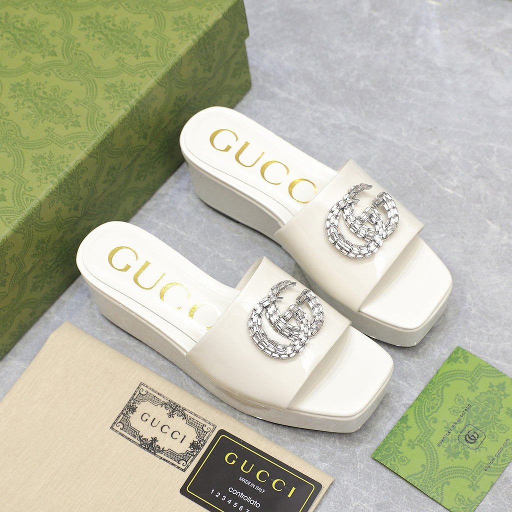 GUCCI HIGH WEDGE PLATFORM WITH DOUBLE G IN WHITE GLOSSY CALFSKIN