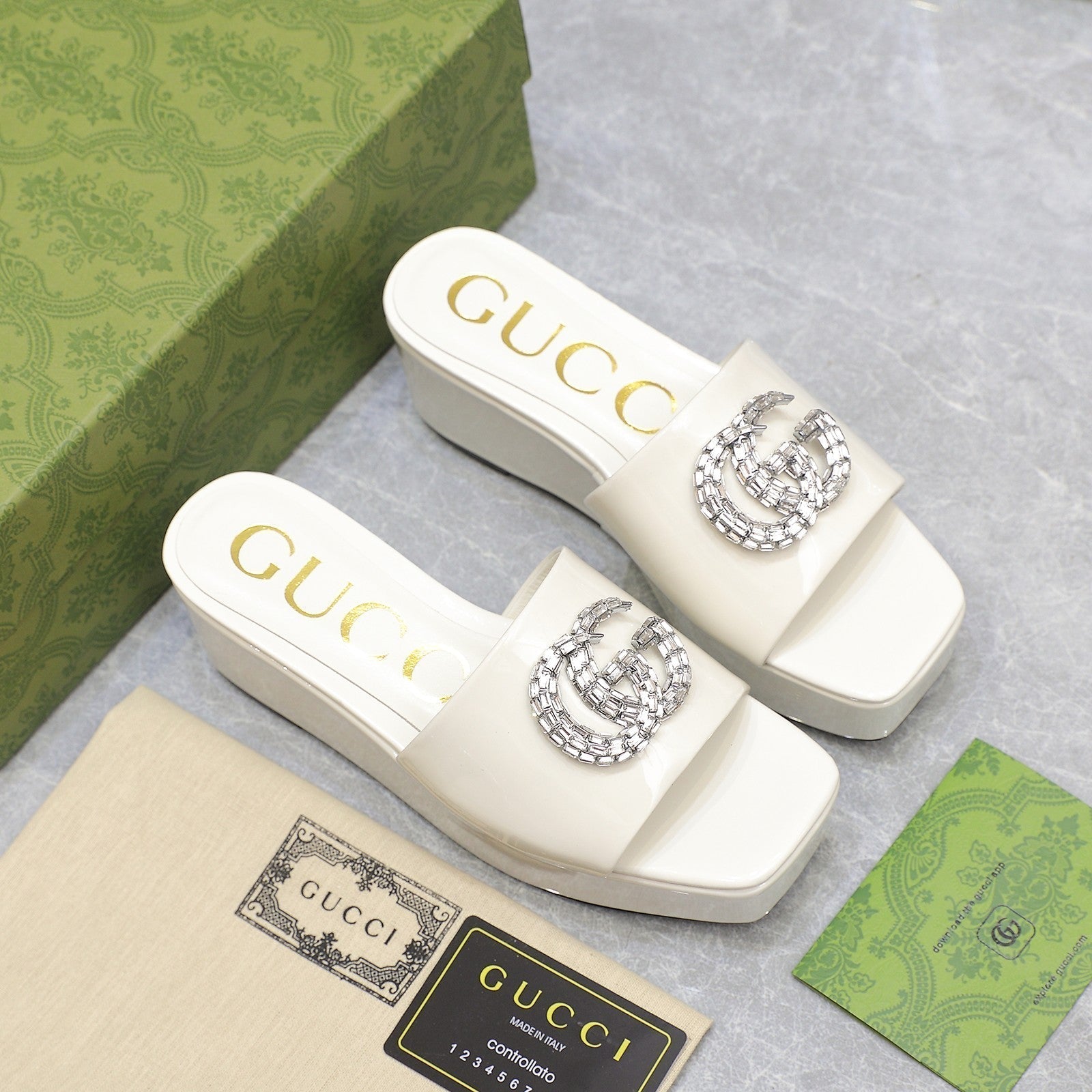 GUCCI HIGH WEDGE PLATFORM WITH DOUBLE G IN WHITE GLOSSY CALFSKIN