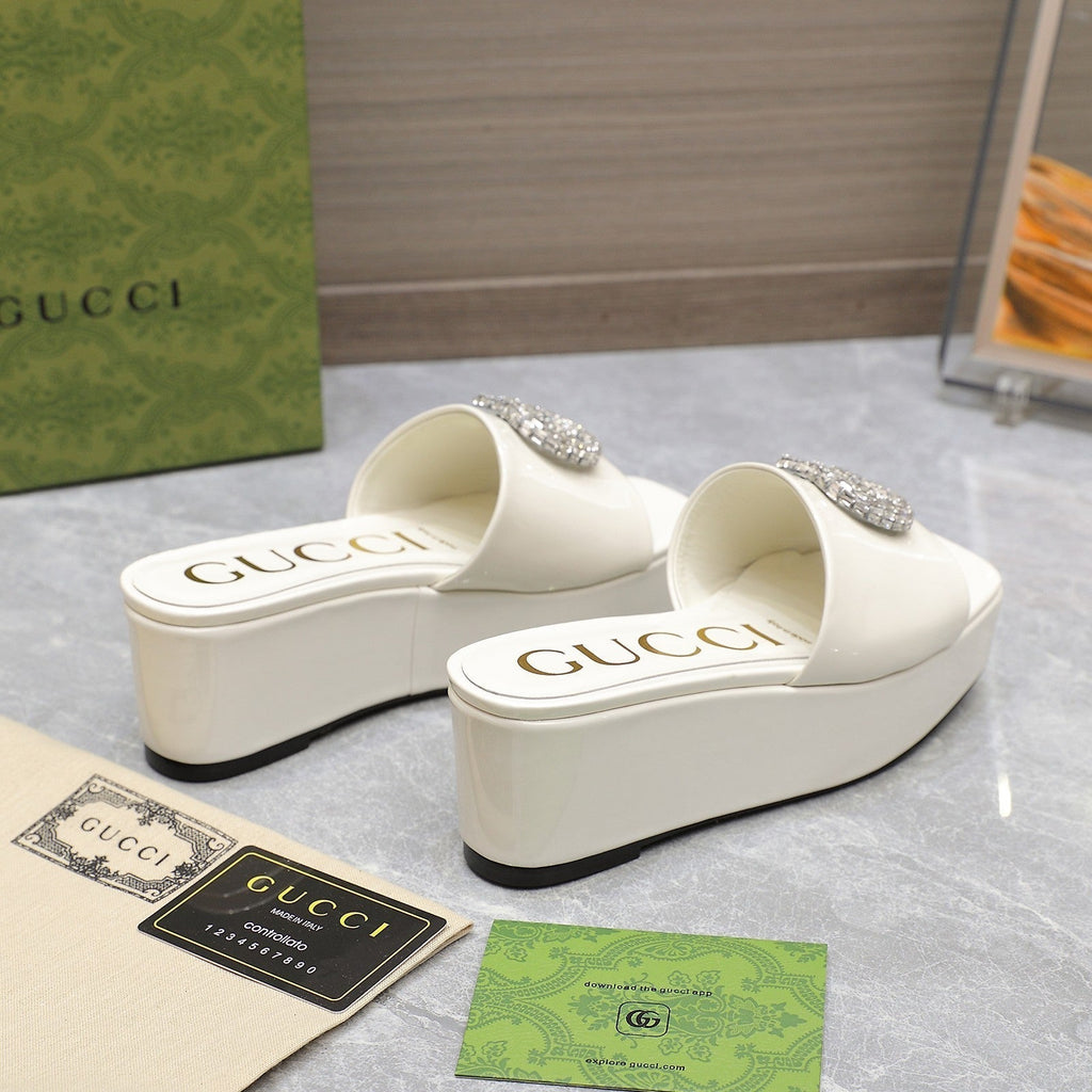 GUCCI HIGH WEDGE PLATFORM WITH DOUBLE G IN WHITE GLOSSY CALFSKIN