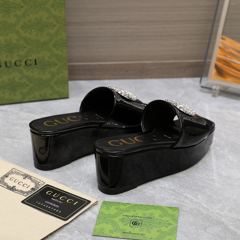 GUCCI HIGH WEDGE PLATFORM WITH DOUBLE G IN BLACK GLOSSY CALFSKIN