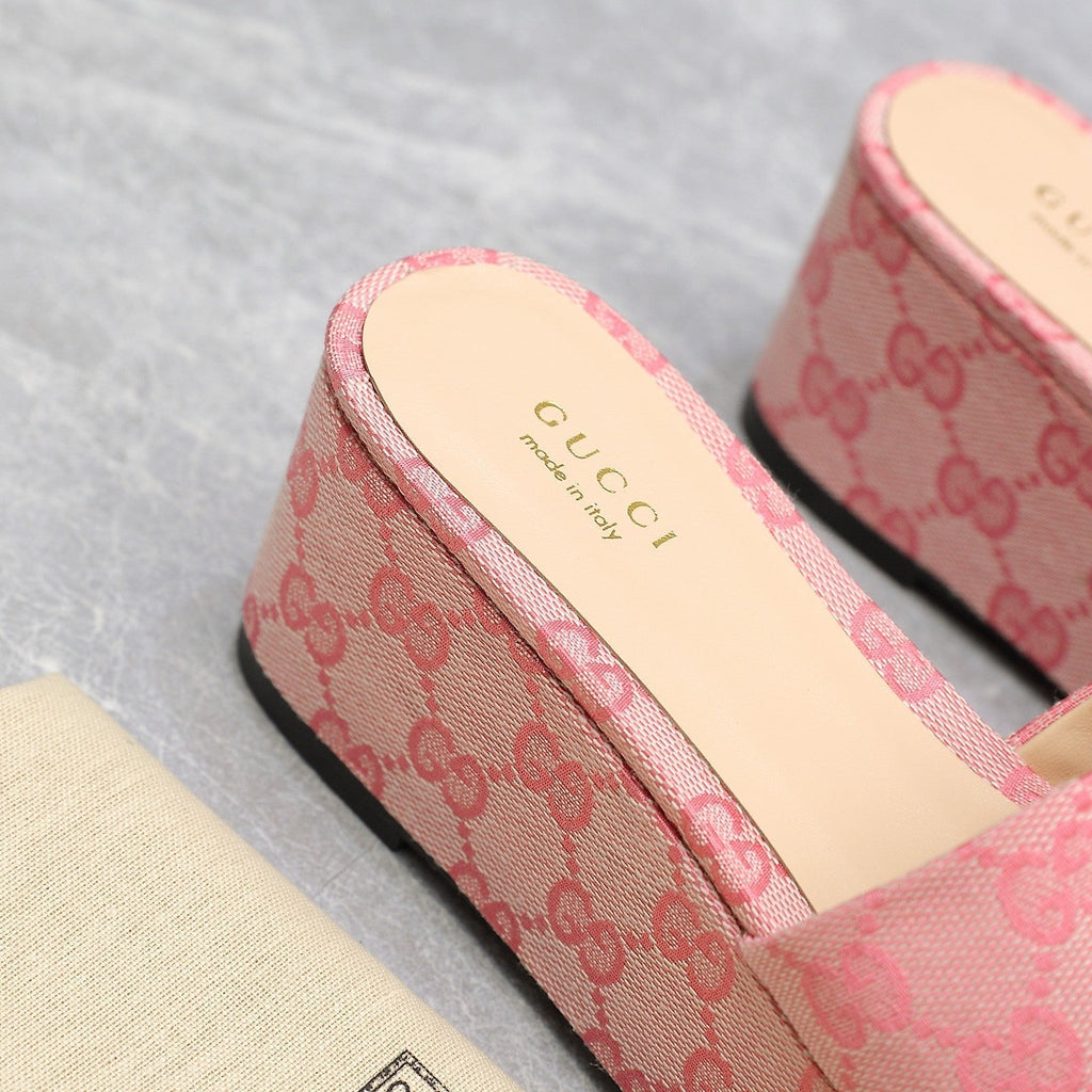 GUCCI HIGH WEDGE PLATFORM WITH DOUBLE G IN LIGHT PINK CANVAS
