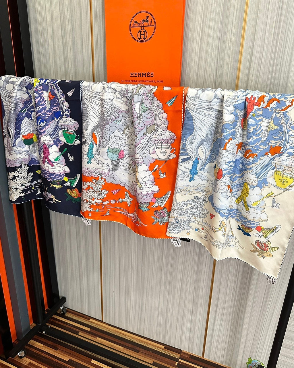 HERMES HERMES 25S SCARF 90 IN SILK 724701
