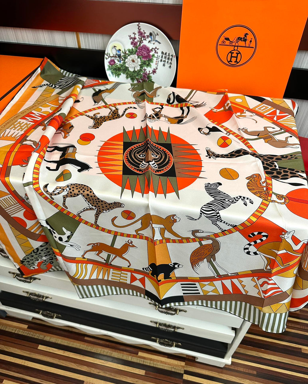 HERMES HERMES 25S SCARF 90 IN SILK 006