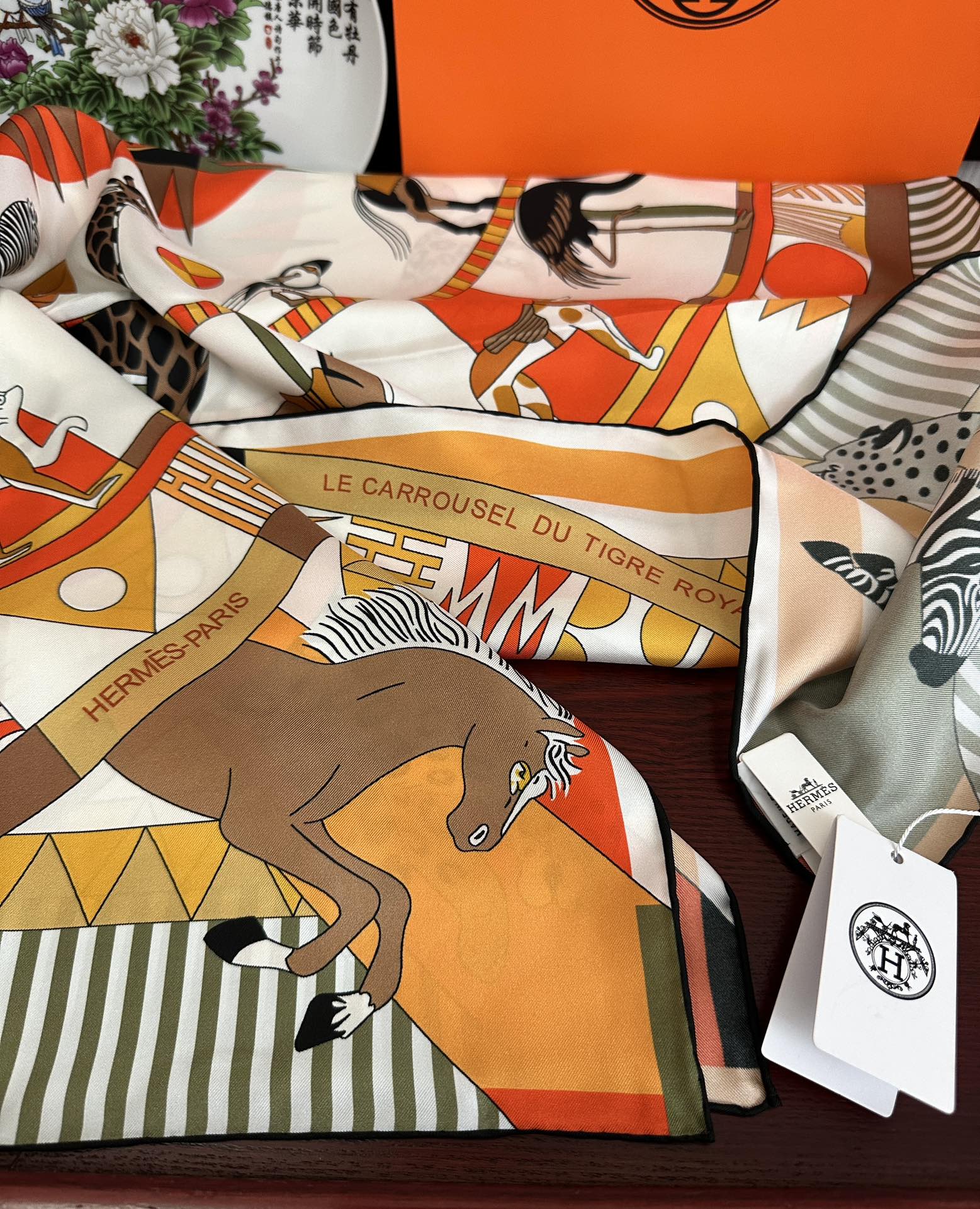 HERMES HERMES 25S SCARF 90 IN SILK 006