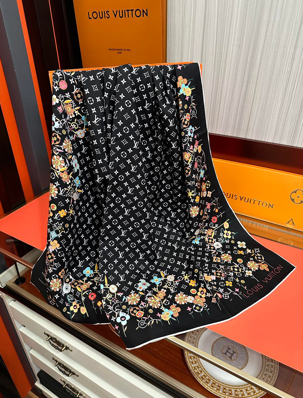 LOUIS VUITTON LV SCARF 90 CM IN SILK 730541
