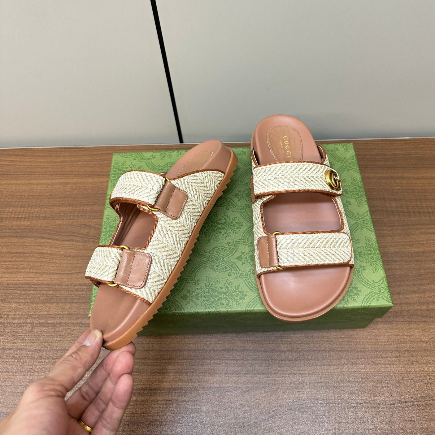 GUCCI Double G ' Brown