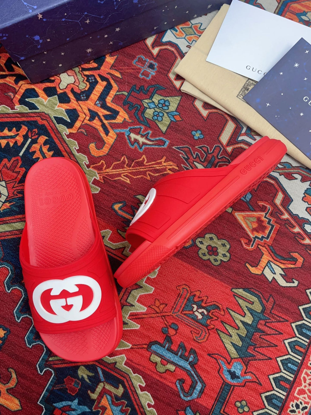 GUCCI INTERLOCKING G SLIDE SANDAL CRIMSON RUBBER