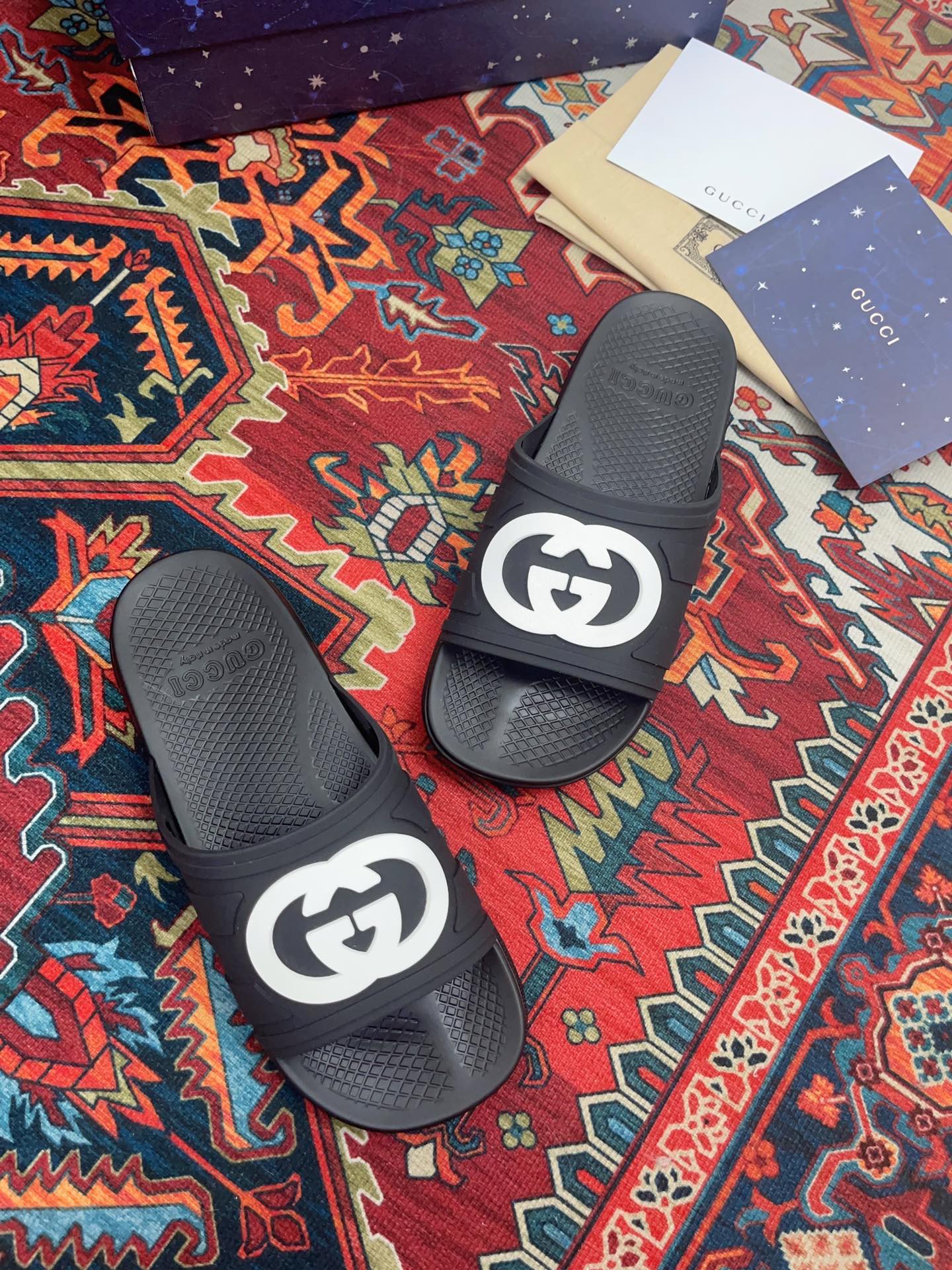 GUCCI INTERLOCKING G SLIDE SANDAL BLACK RUBBER