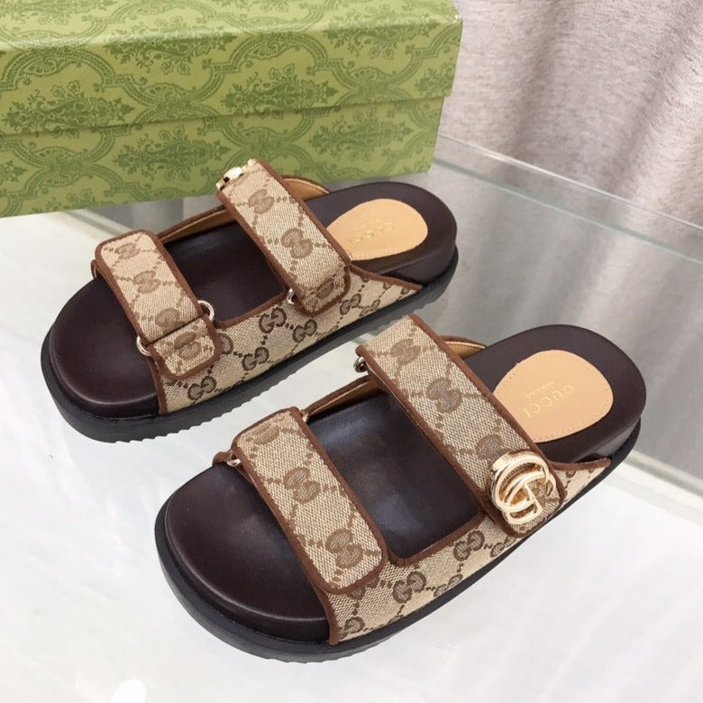 GUCCI Rubber Sole Logo Sandals Brown Caro