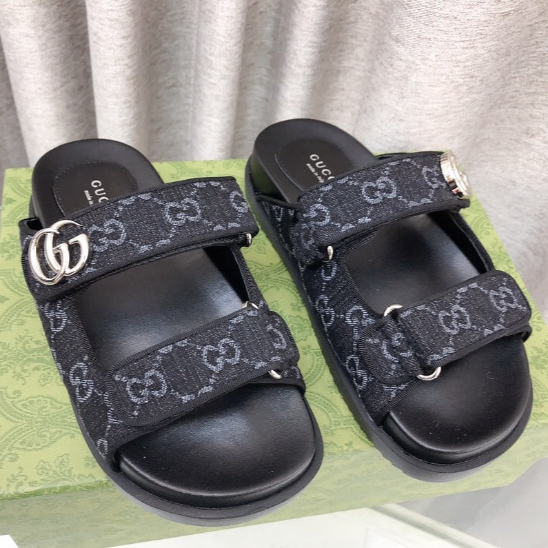 GUCCI Rubber Sole Logo Sandals Black Caro