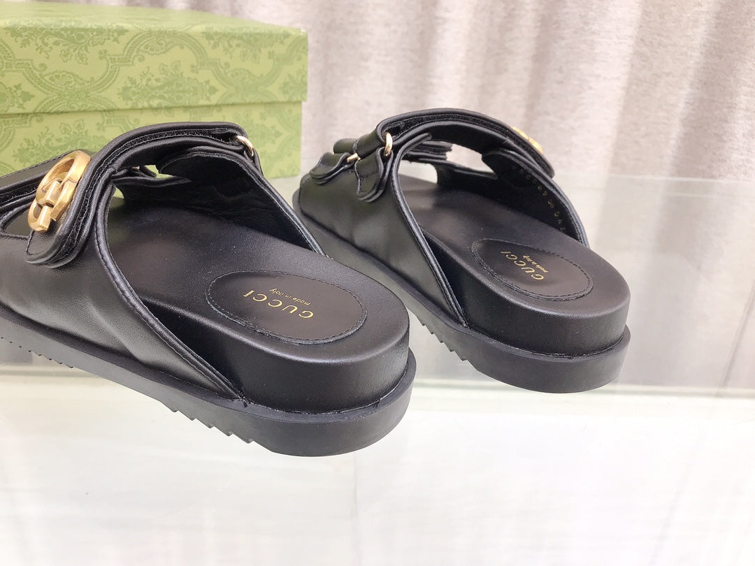 GUCCI Rubber Sole Logo Sandals Black